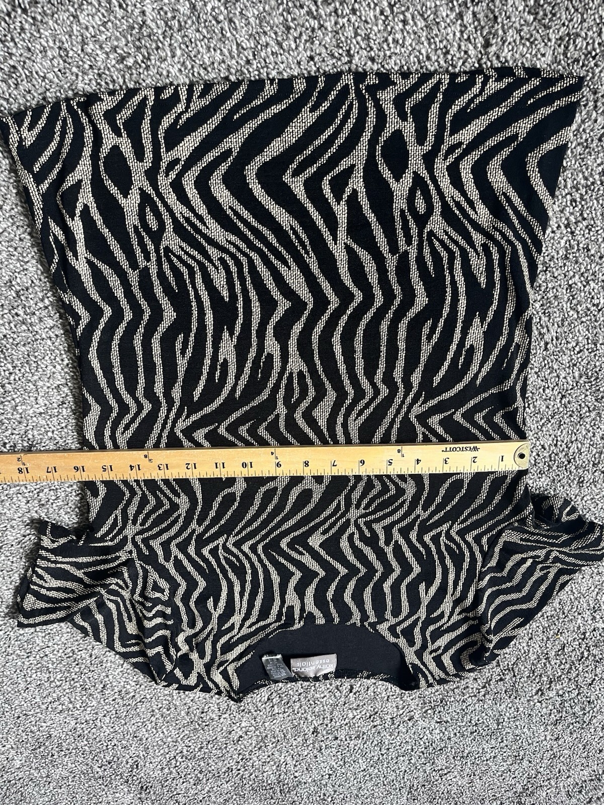 Kathy Ireland Vintage Animal Print Shirt USA Made Stretchy Short Sleeve Medium T