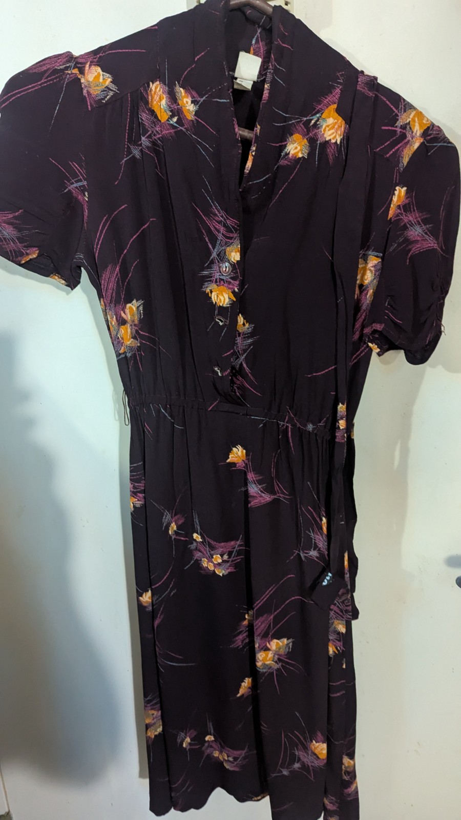 1940s Floral Dress Sz 7 Dark Purple Exc Condition Rayon Sm Separation On Seam