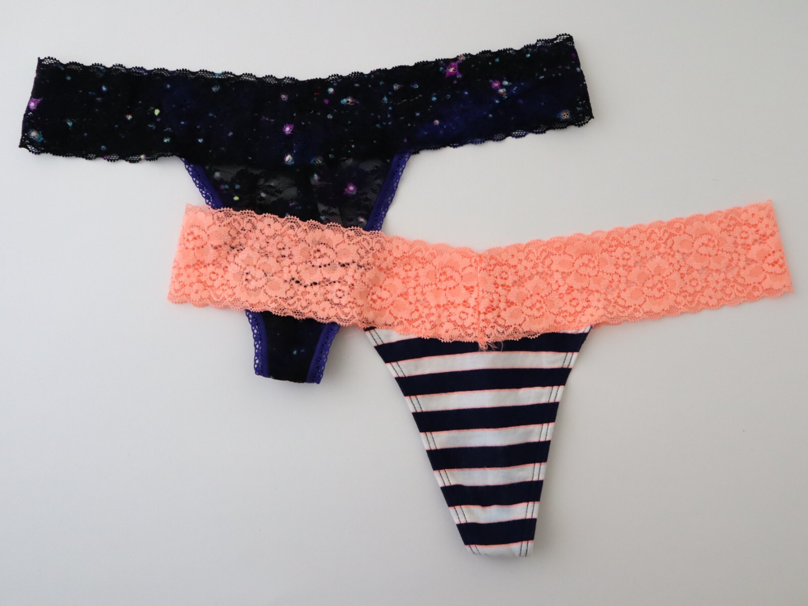 2 Vintage Victoria’s Secret PINK 2013 Lace Thong Panties Lot Size LARGE
