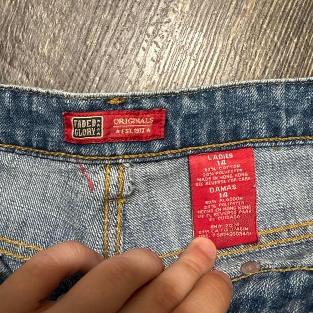 Vintage Y2K Faded Glory Denim Shorts Size 14 High Rise Front Pocket Mom Shorts