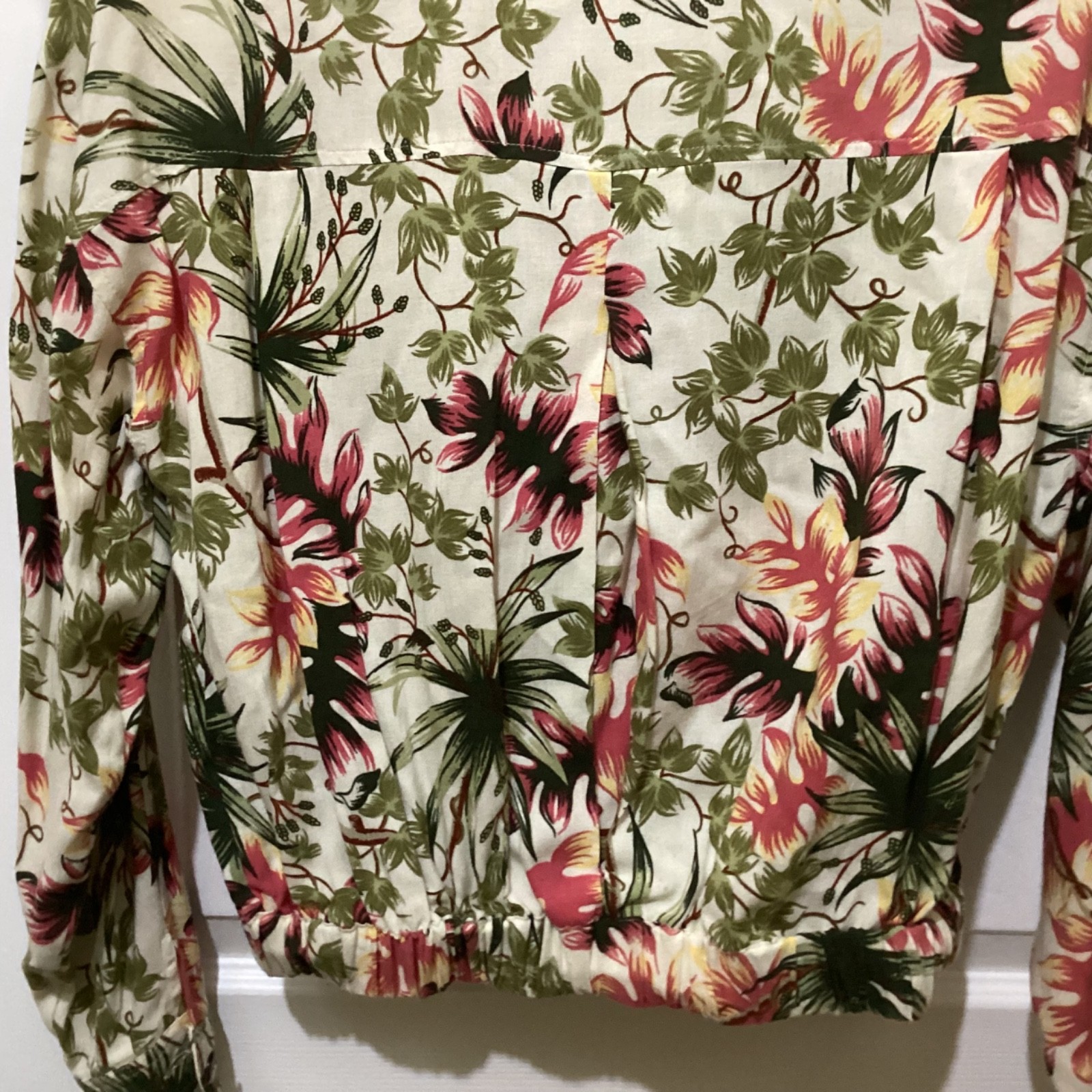 VTG 90s OUTBACK RED Blouse Top Jacket Zip Cropped Floral Rayon ~Small