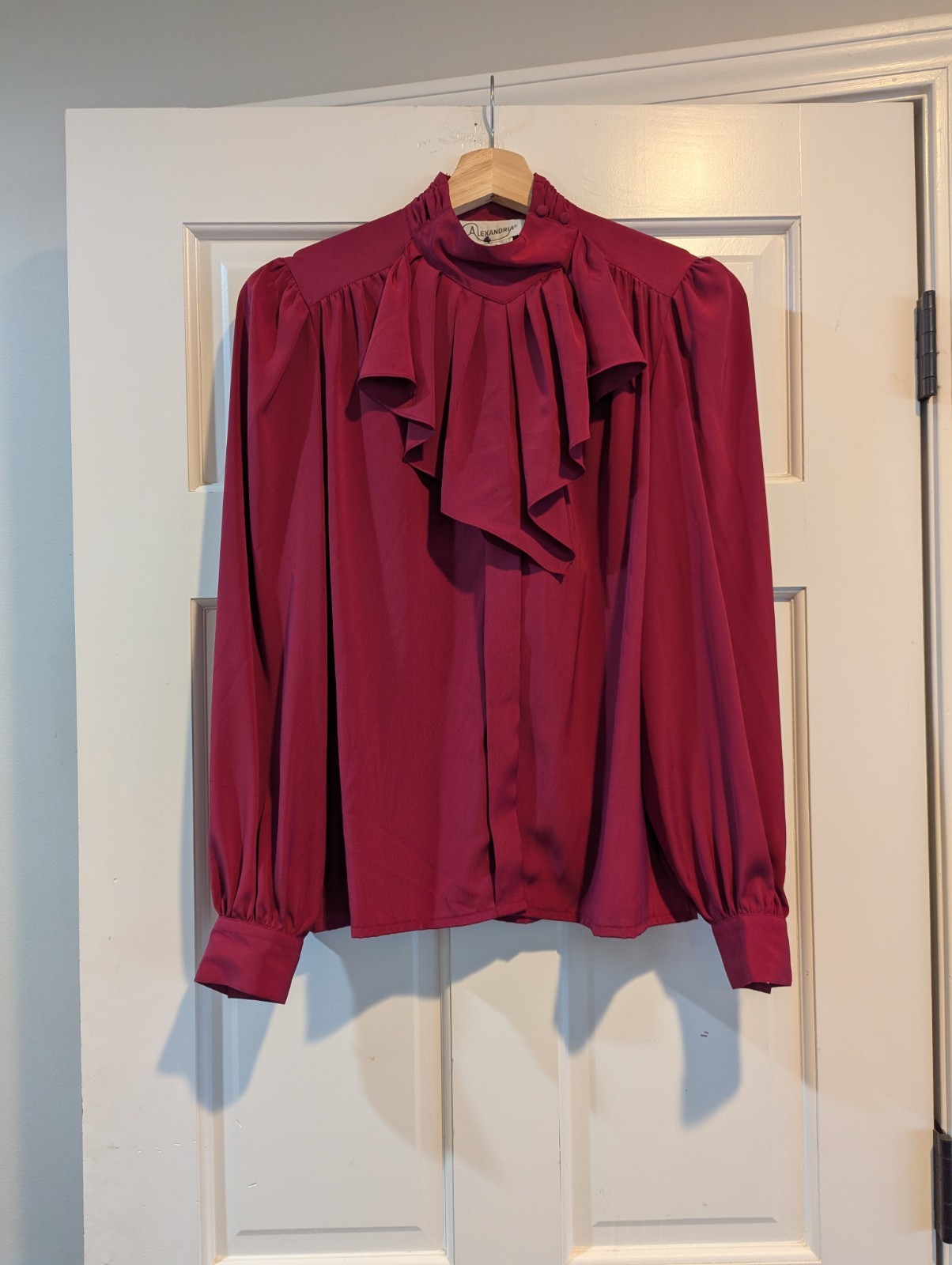 Alexandria Saks Fifth Avenue Blouse Top Womens 8 Bust Vintage Stament Collar Red