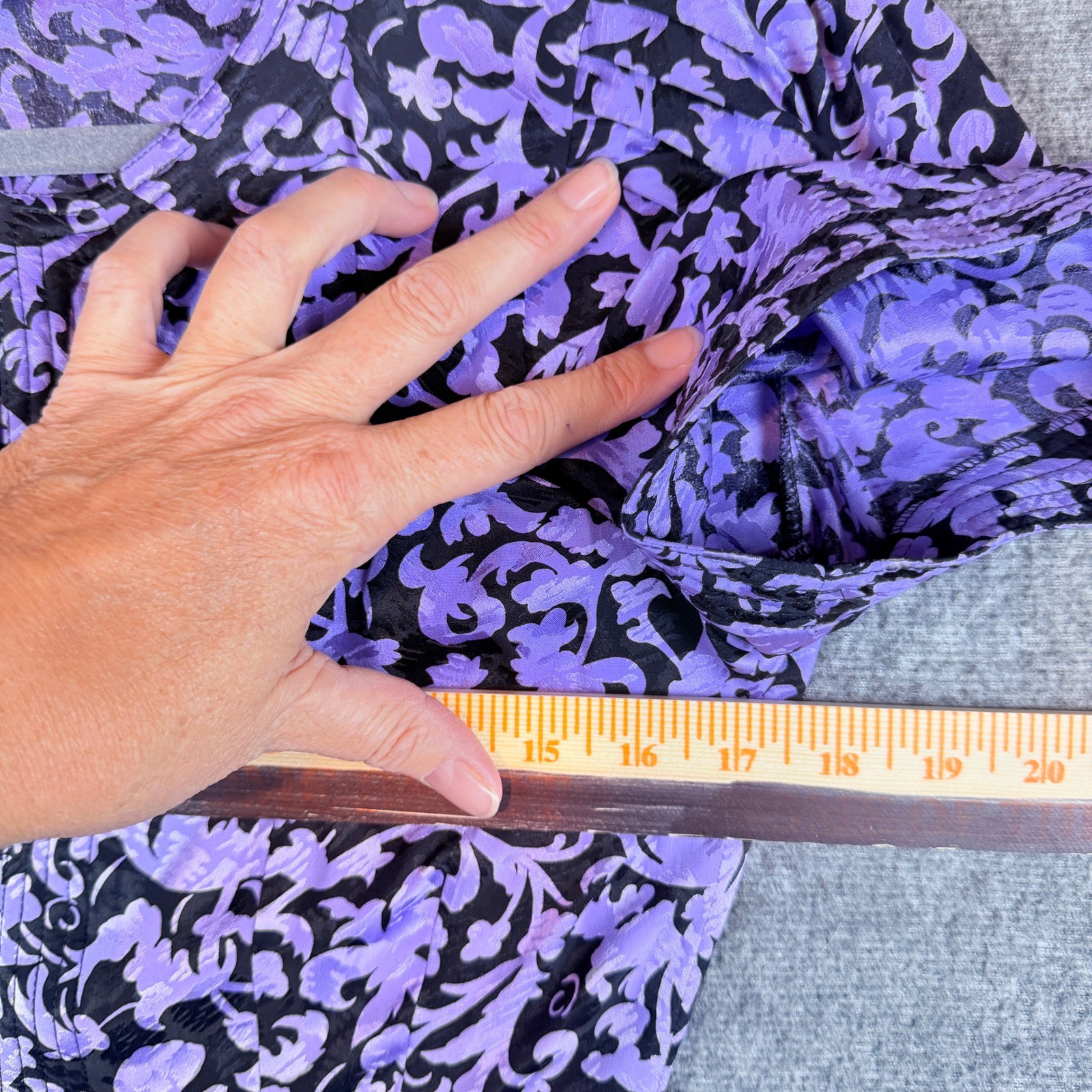 Maggy London Silk Peplum Blouse Vintage 1980s Jeannenen Booher Purple Black 4361