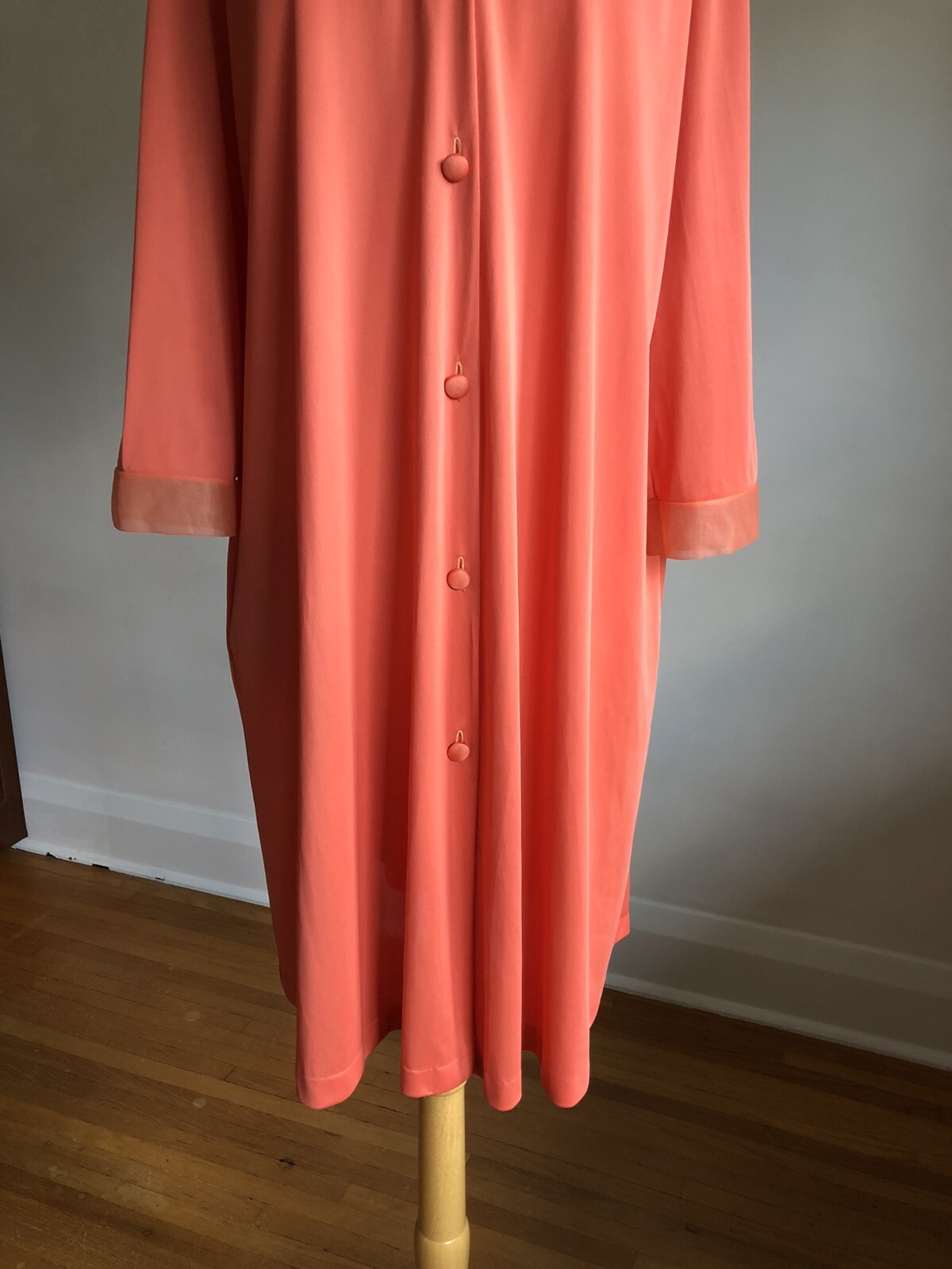 STUNNING VTG VANITY FAIR Hand-Dyed Orange Nylon & Lace Nightgown SZ 38