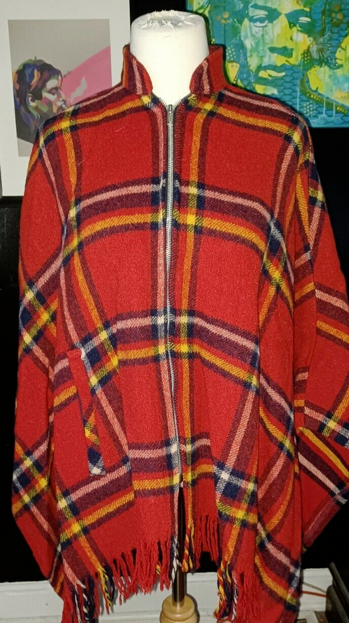 70s Vintage Plaid Poncho Cape Full Zip Pockets Fringe Mock Neck Tartan OS