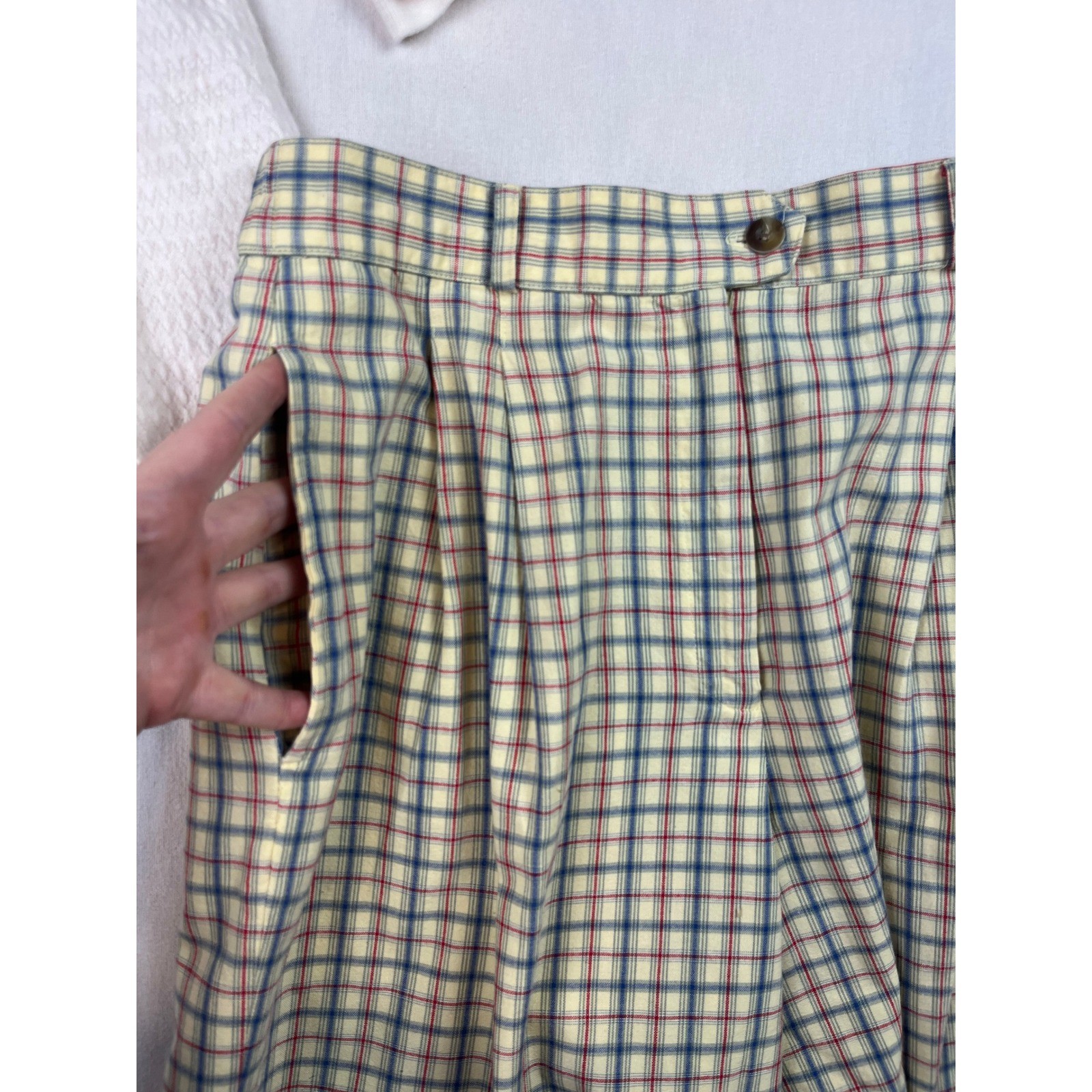 David Brooks Vintage Plaid High Waisted Pleated Shorts Yellow Blue Red Size 8