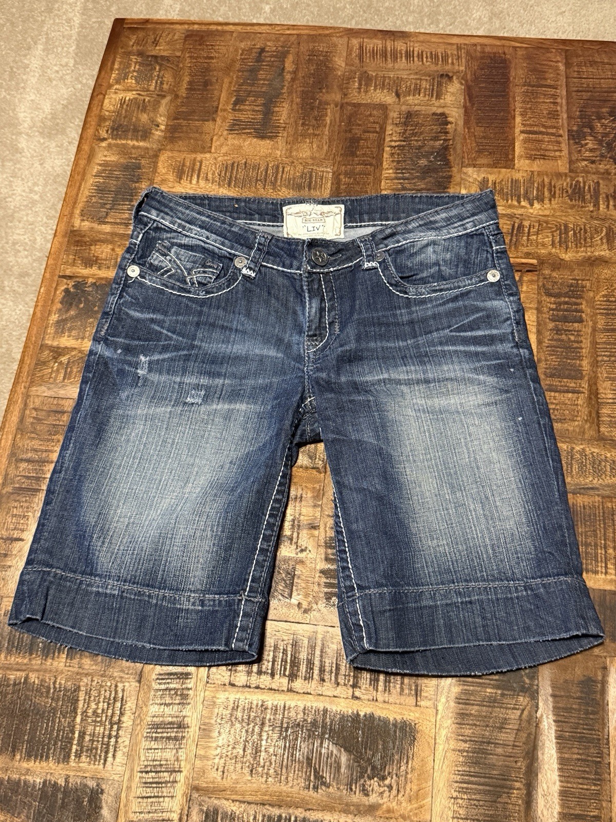 Big Star the Legendary Blue Jeans LIV shorts Mid Rise Size 30 Cotton Spandex