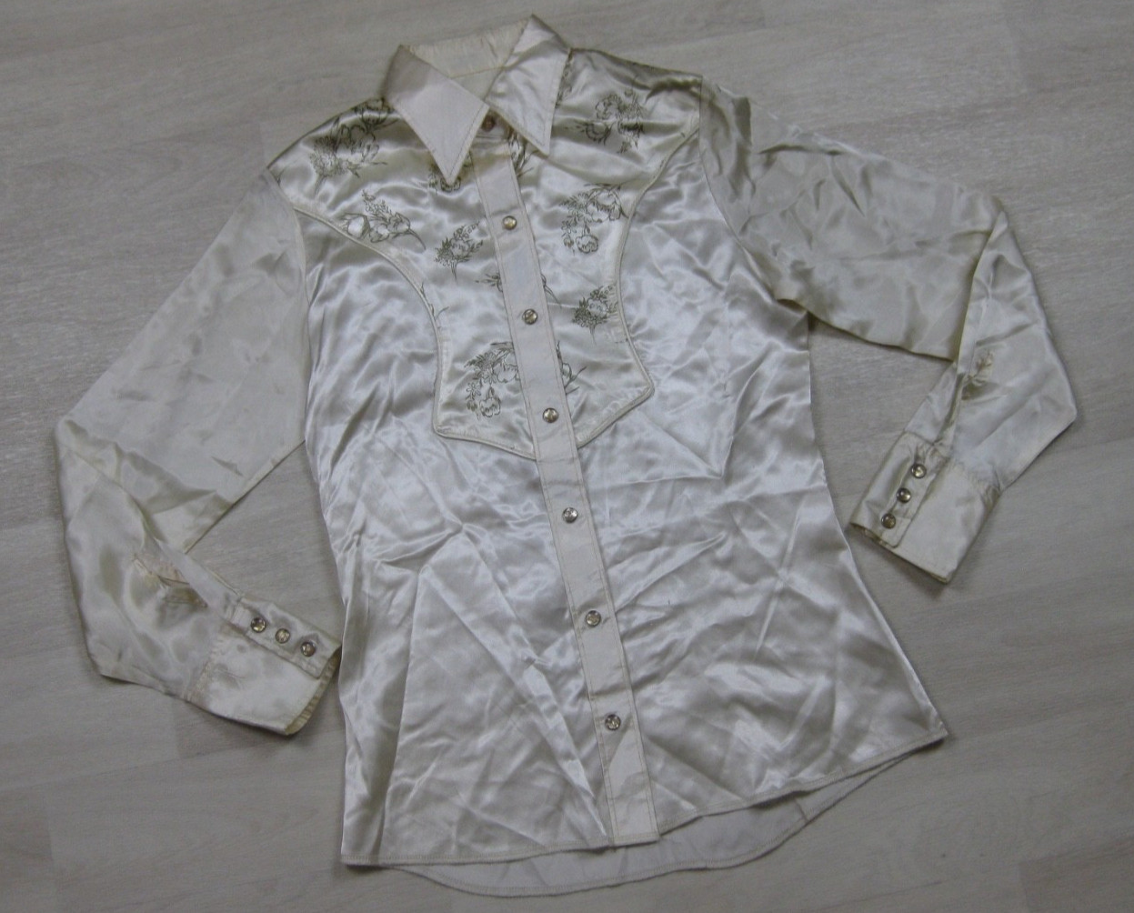 Vintage 70s Wrangler Shirt Womens (30) Satin Pearl Snap Western Cowgirl Floral
