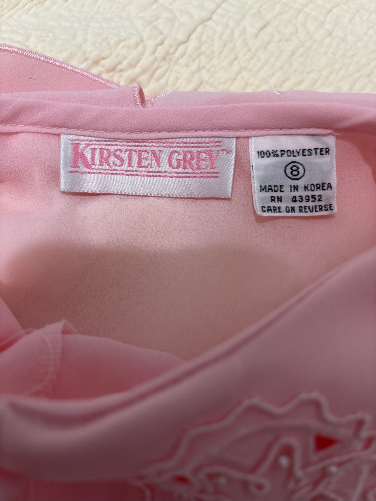 Gorgeous Vtg Kirsten Grey Pink embroidered Pleated Faux Pearls Blouse Sz 8