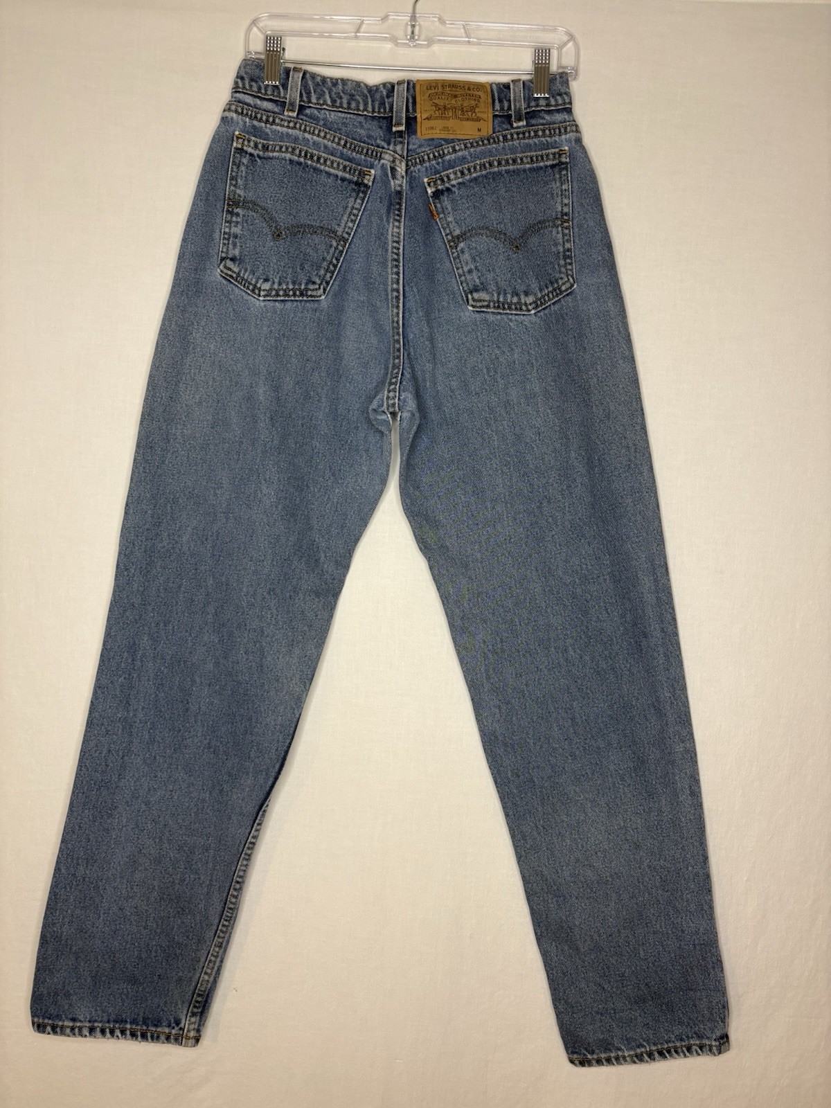 Vintage Orange Tab 960 Loose Fit Straight Leg Levi’s Jeans Size 8, 26×30, USA