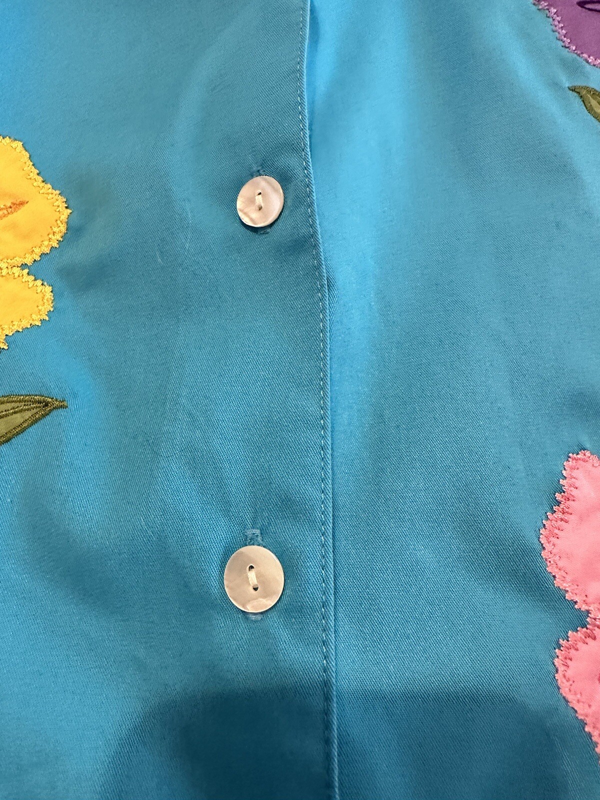 VTG Artsy CC Sportswear Blouse Button Up Womens M Embroidered Flowers Whimsical