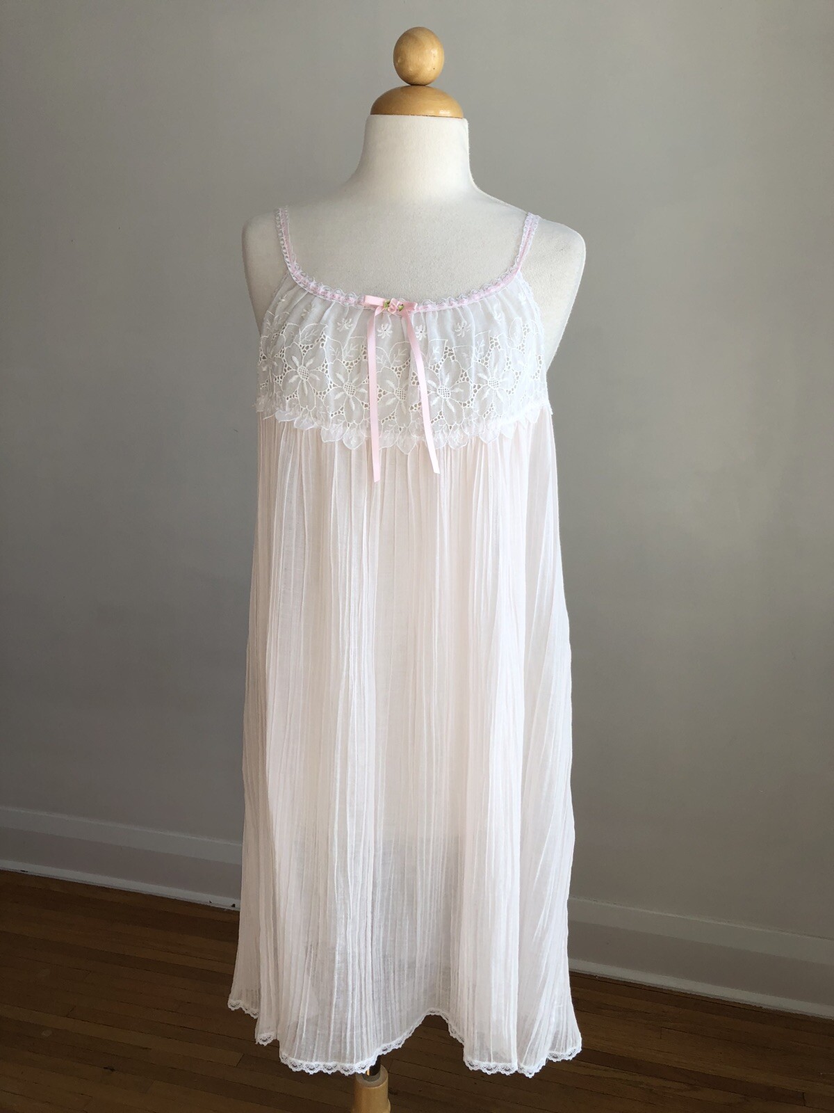 STUNNING VTG JULI OF SLUMBERTOGS Pink Gauzy Cotton & White Lace Nightgown SZ M/L