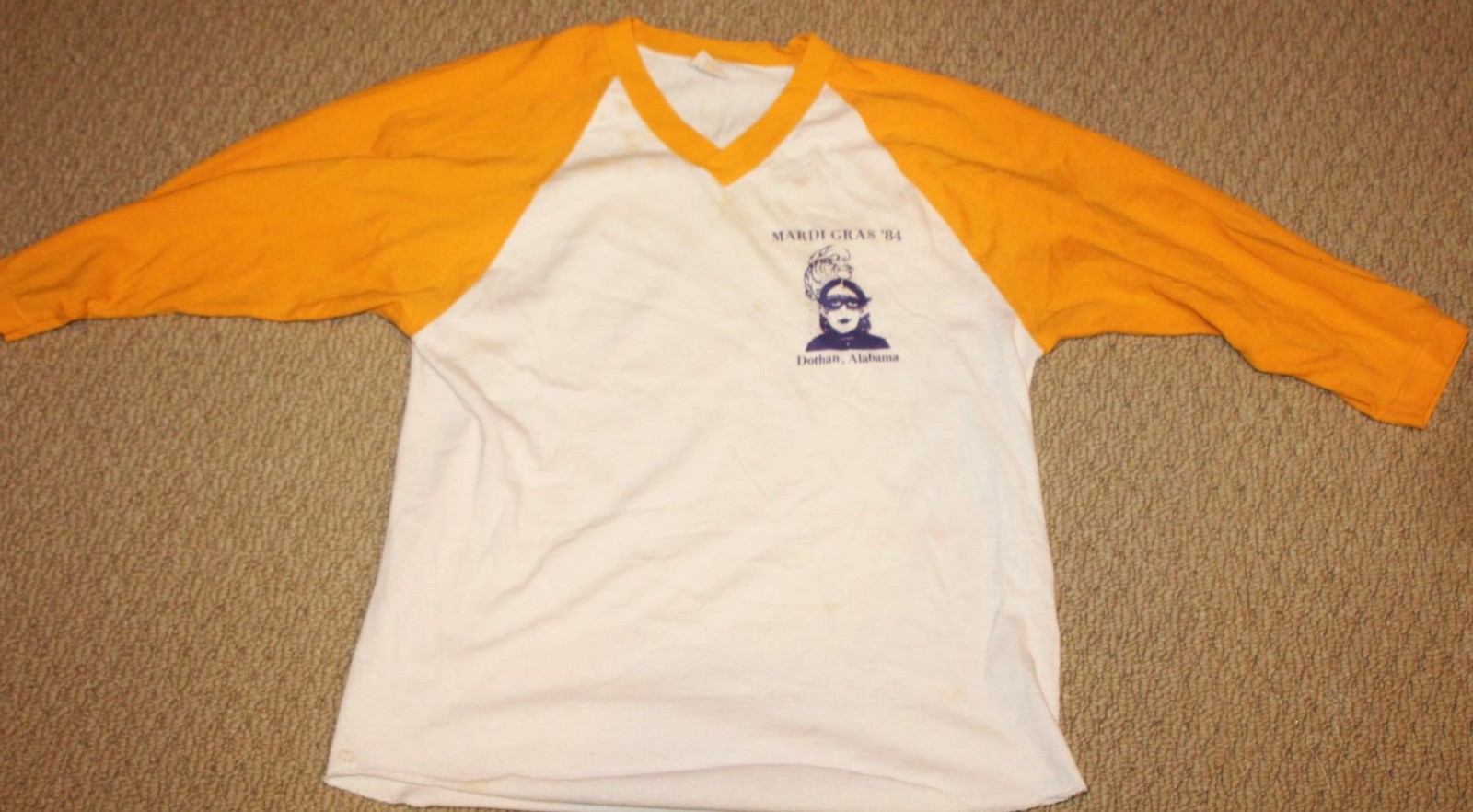 Vintage 1984 Mardi Gras Bar Mrs Boomers Ladies Long Sleeve T-Shirt Dothan AL