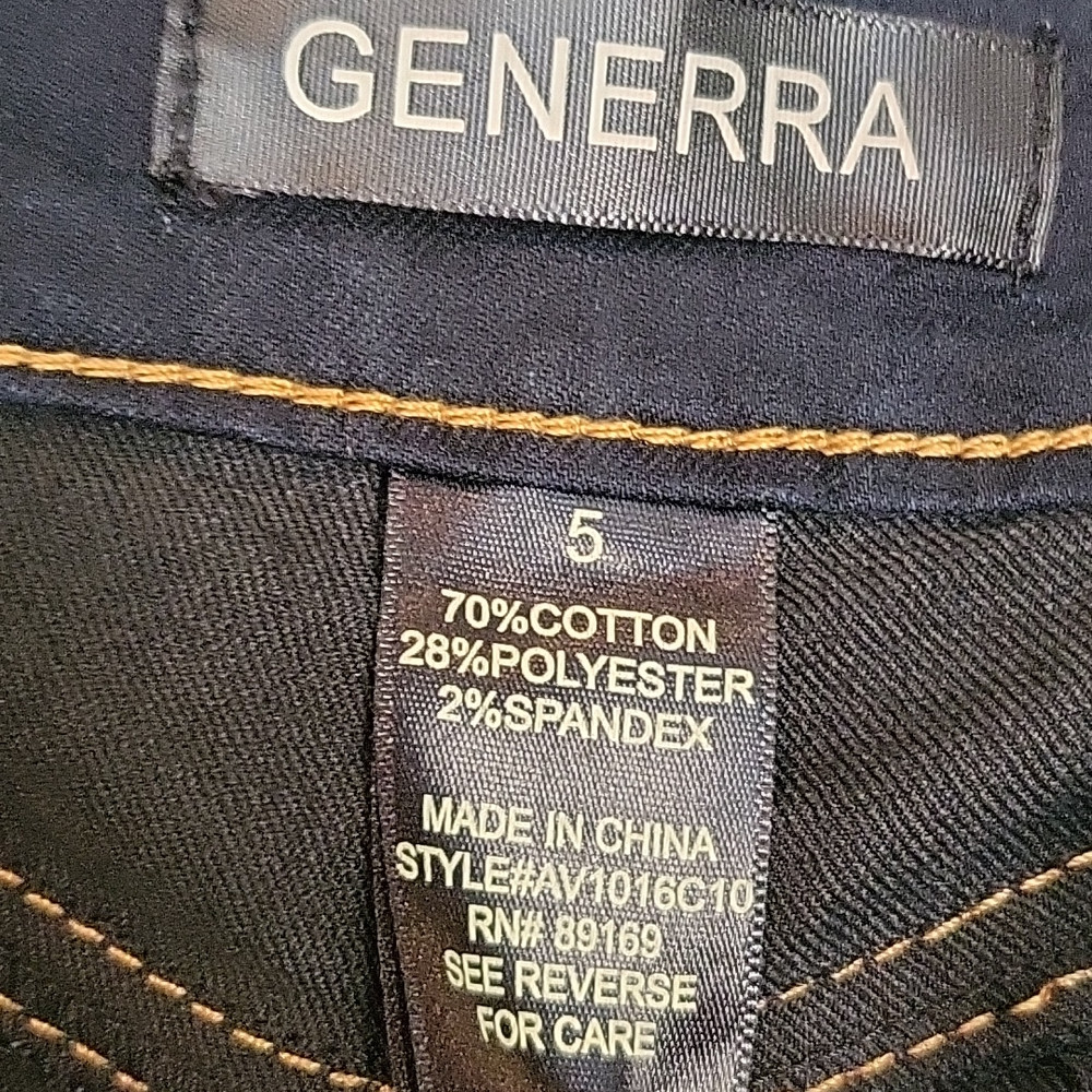 Generra Size 5 Jeggings NWT Size 5