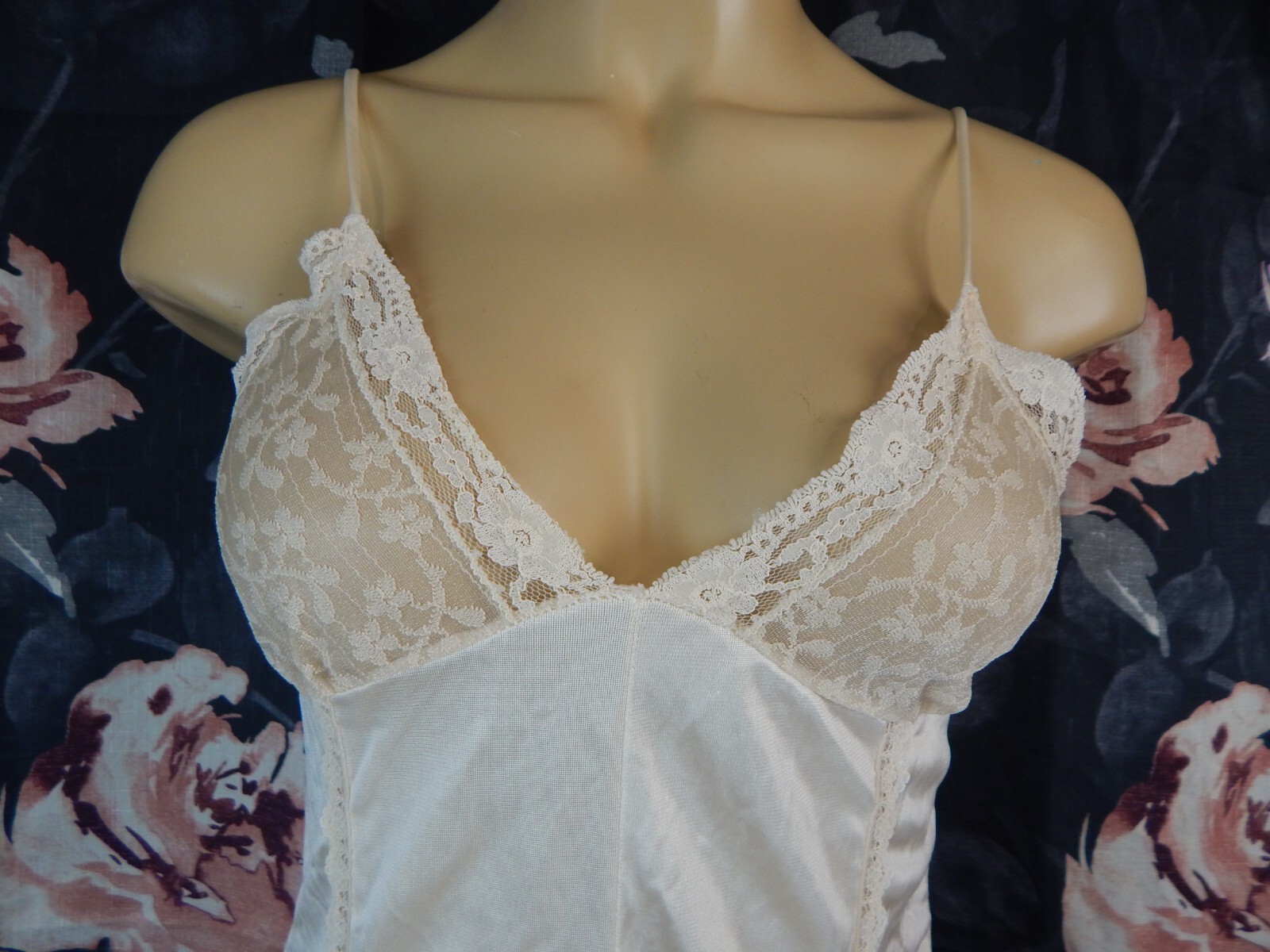 Vintage Radcliff Ivory Satin & Lace Intimate Teddy Bodysuit 100% Nylon Medium