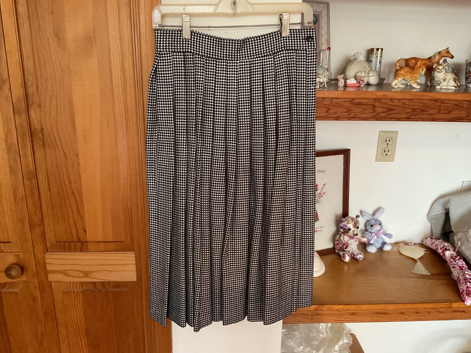 Vtg Ungaro Black White Houndstooth Wool & Rayon Skirt Size 44 / 10 Upscale Vibe!