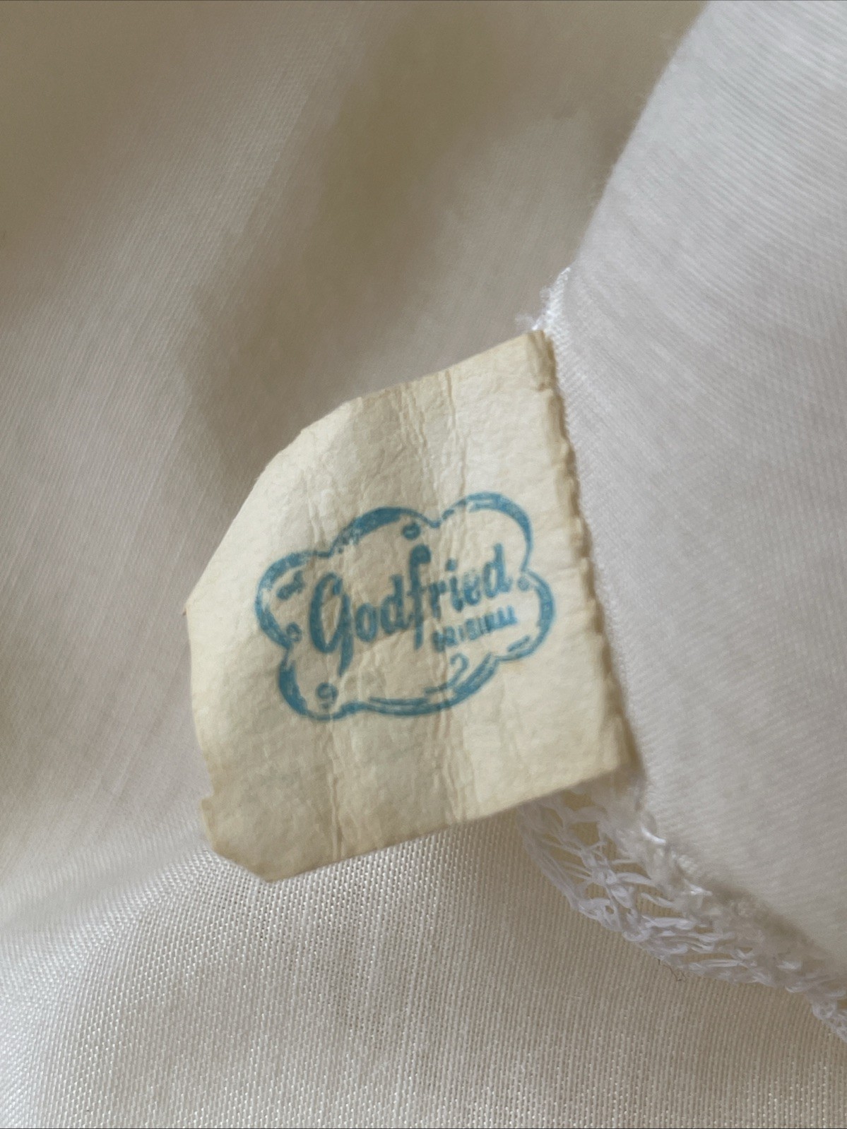 Vintage Godfried 50’s Gown & Robe Set Size 38 Yellow W/Eyelet Lace-Large- NOS