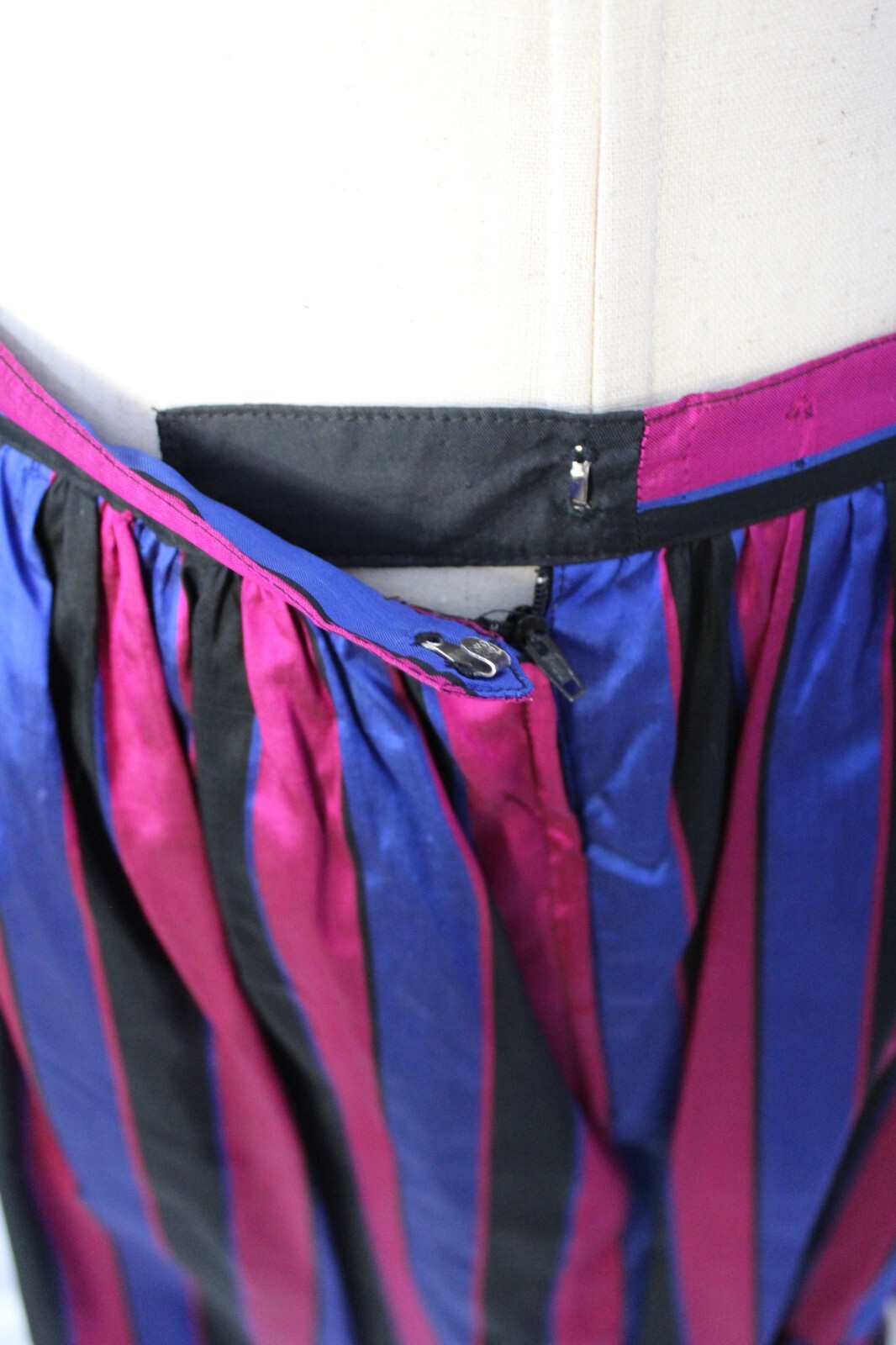 Vintage 1980s 100% Pure Thai Silk 3 Pc Suit Set Handmade Fuchsia Striped Belt