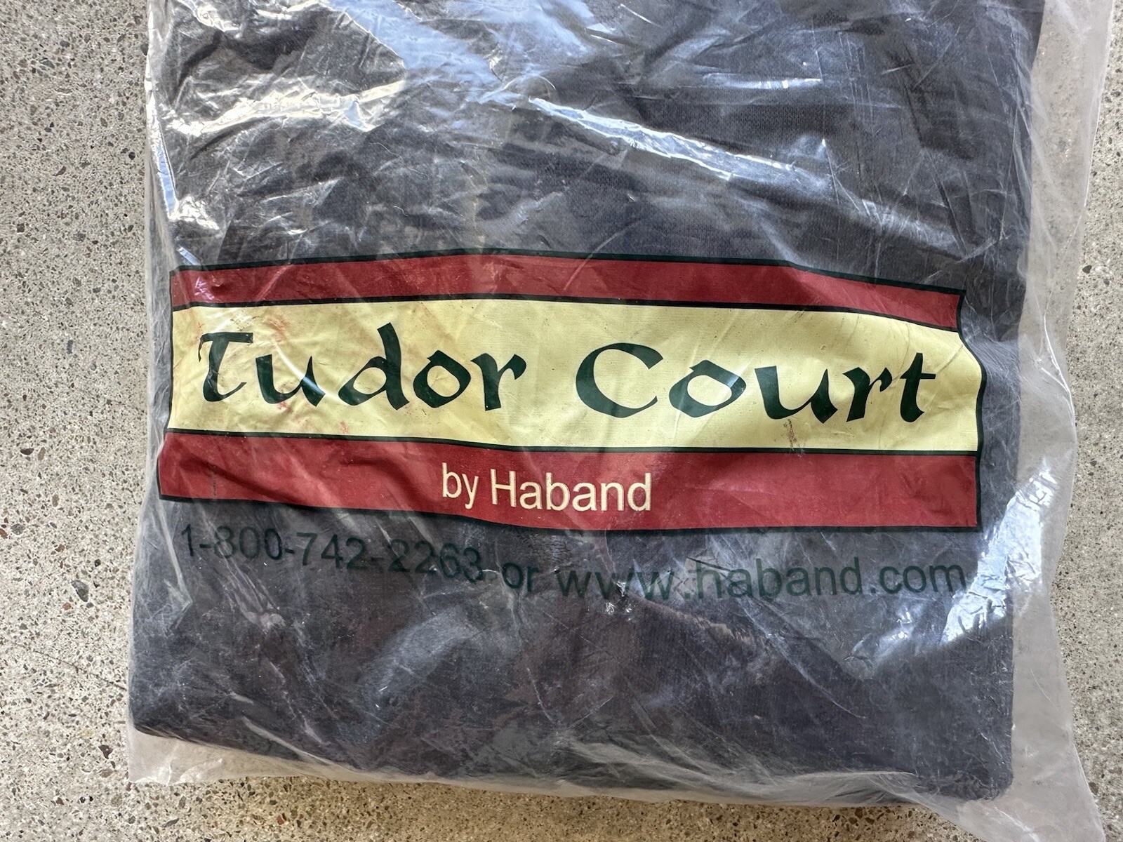 Vintage NWOT Tudor Court by Haband Black Snap Closure Crewneck Sweater Size M