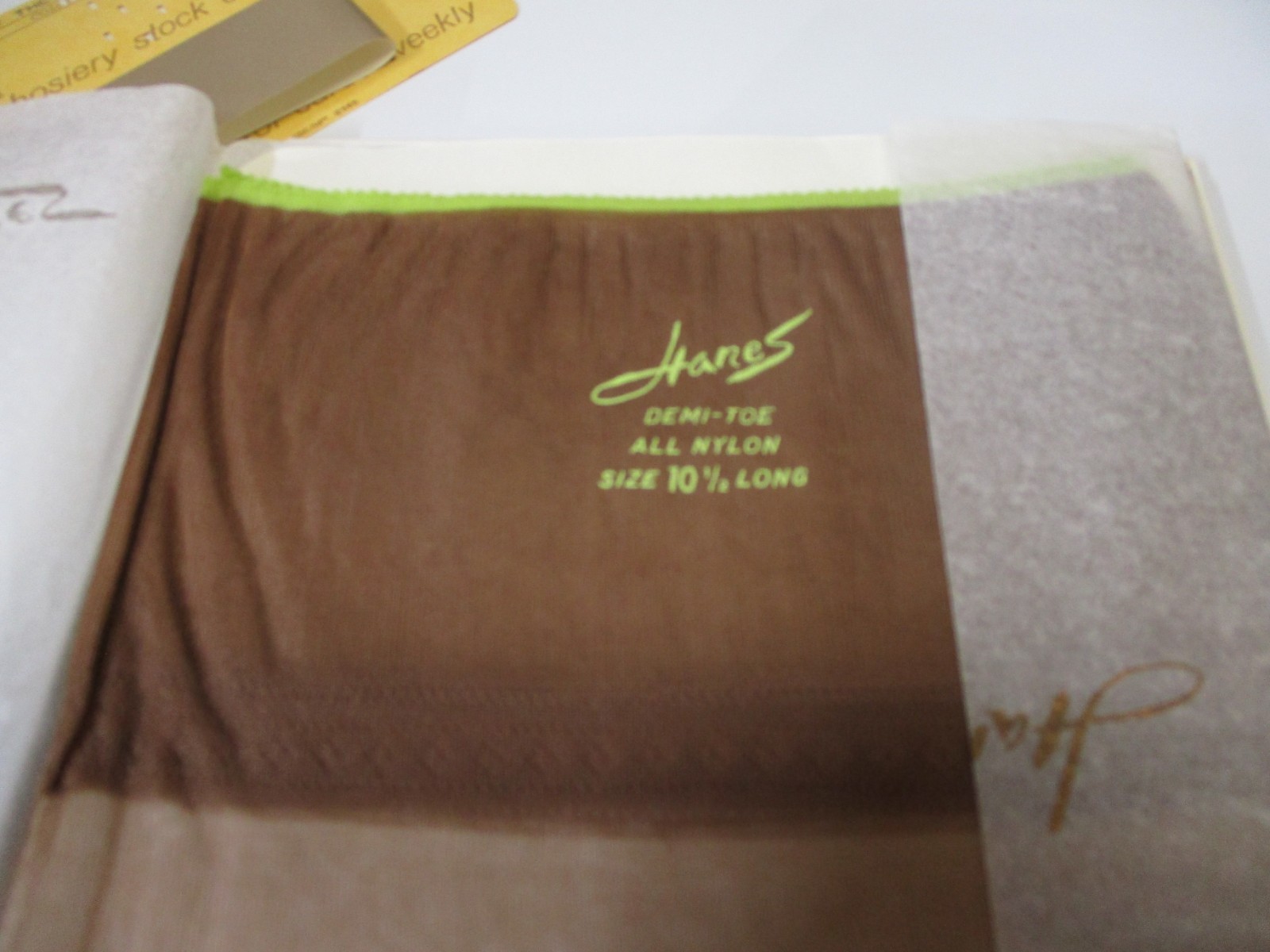 3PR VINTAGE HANES 615 RT SHEER HEEL NYLON STOCKINGS SIZE 10 1/2 LONG BARELY THER