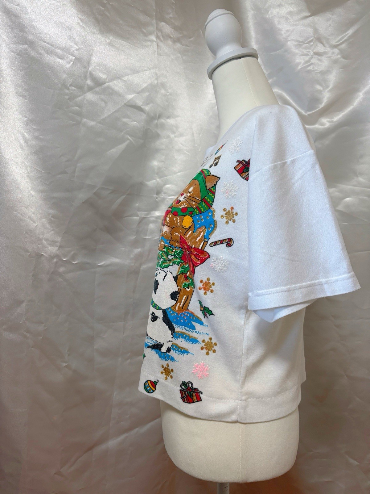 Vintage 1980s Cat Kitten Kitty Christmas Glitter Graphic T shirt USA Kawaii