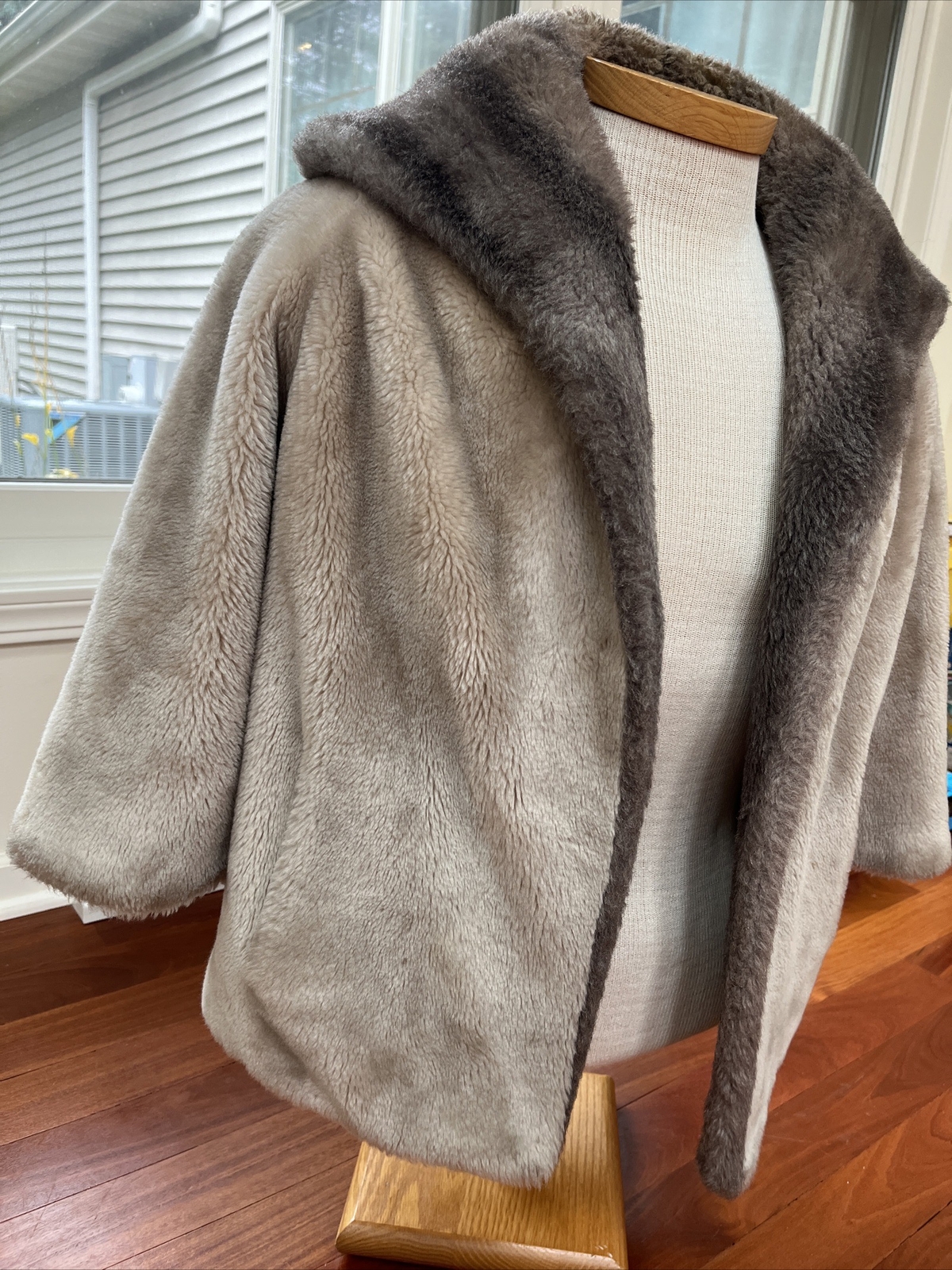 1970s Vintage Faux Fur Coat Borgana Deluxe Fake Mink Stole Tan Gray Colored