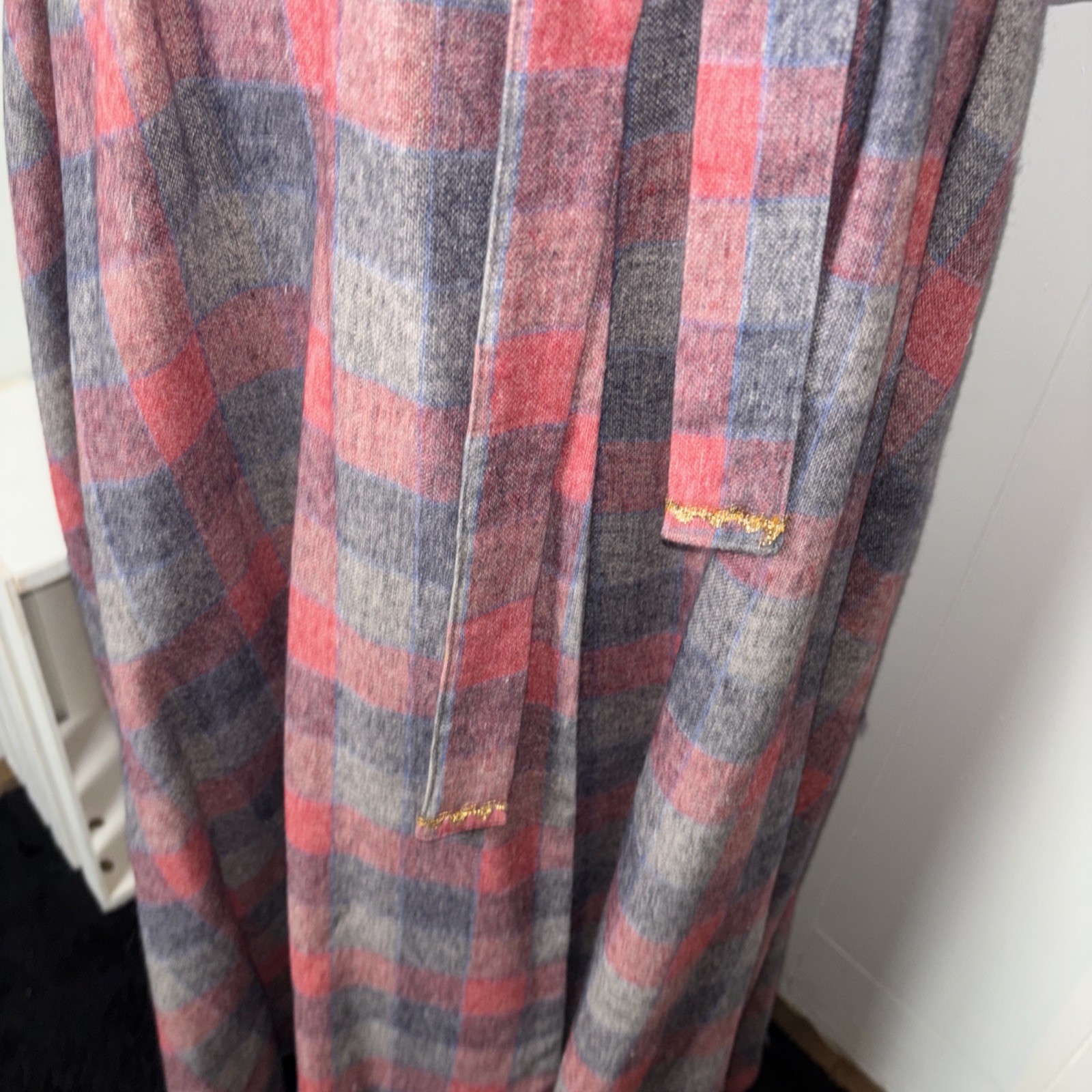 Vintage Handmade Woman Robe Long Plaid Gray & Pink Size Small Rare With Pockets