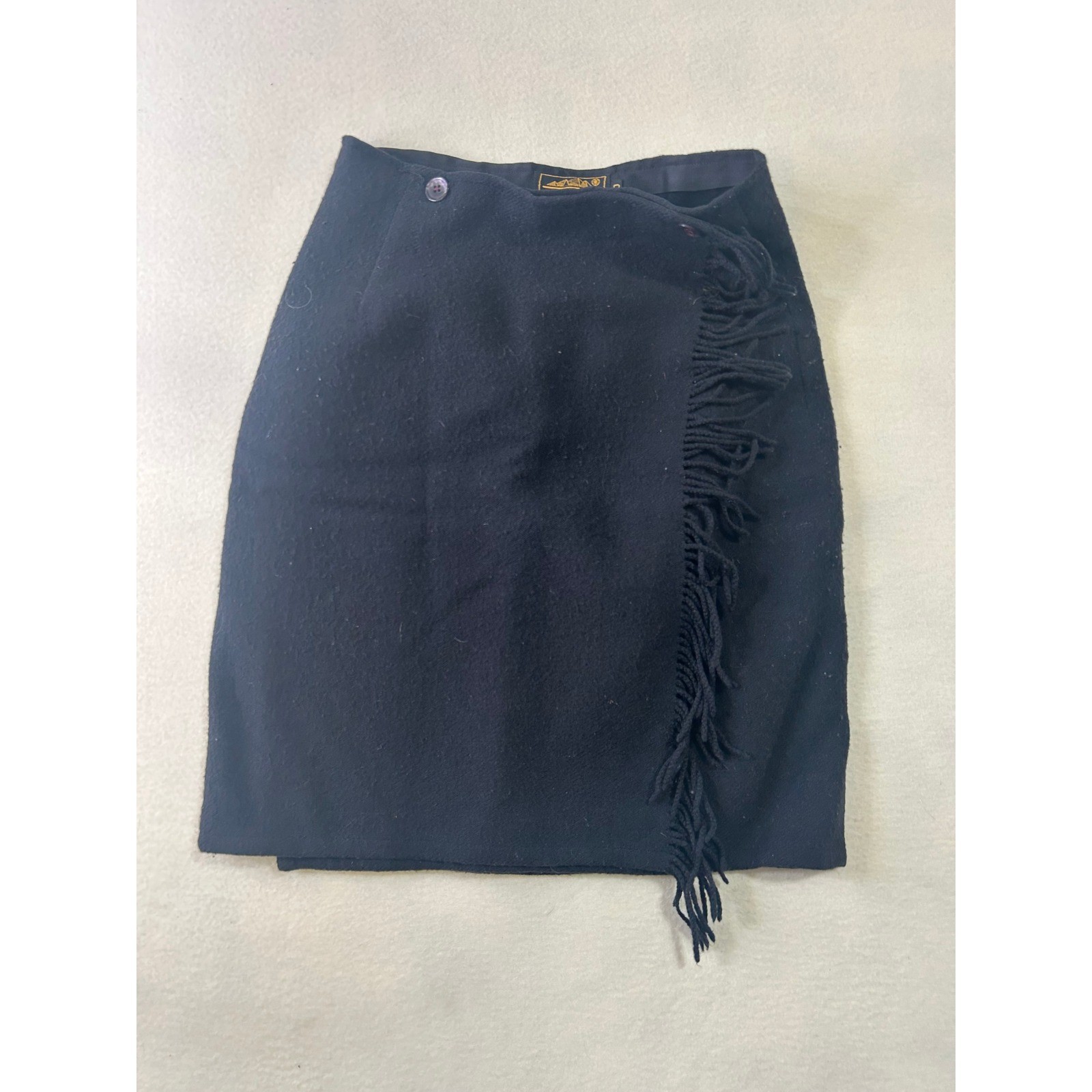 Eddie Bauer Vintage Black 100% Wool Fringe Wrap Skirt Size 10 Made in Bolivia