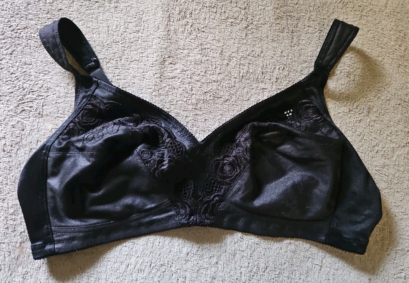 15 Pc Vintage Bras, Girdles & Shapers Lot Satin Nylon Lace FLAWS