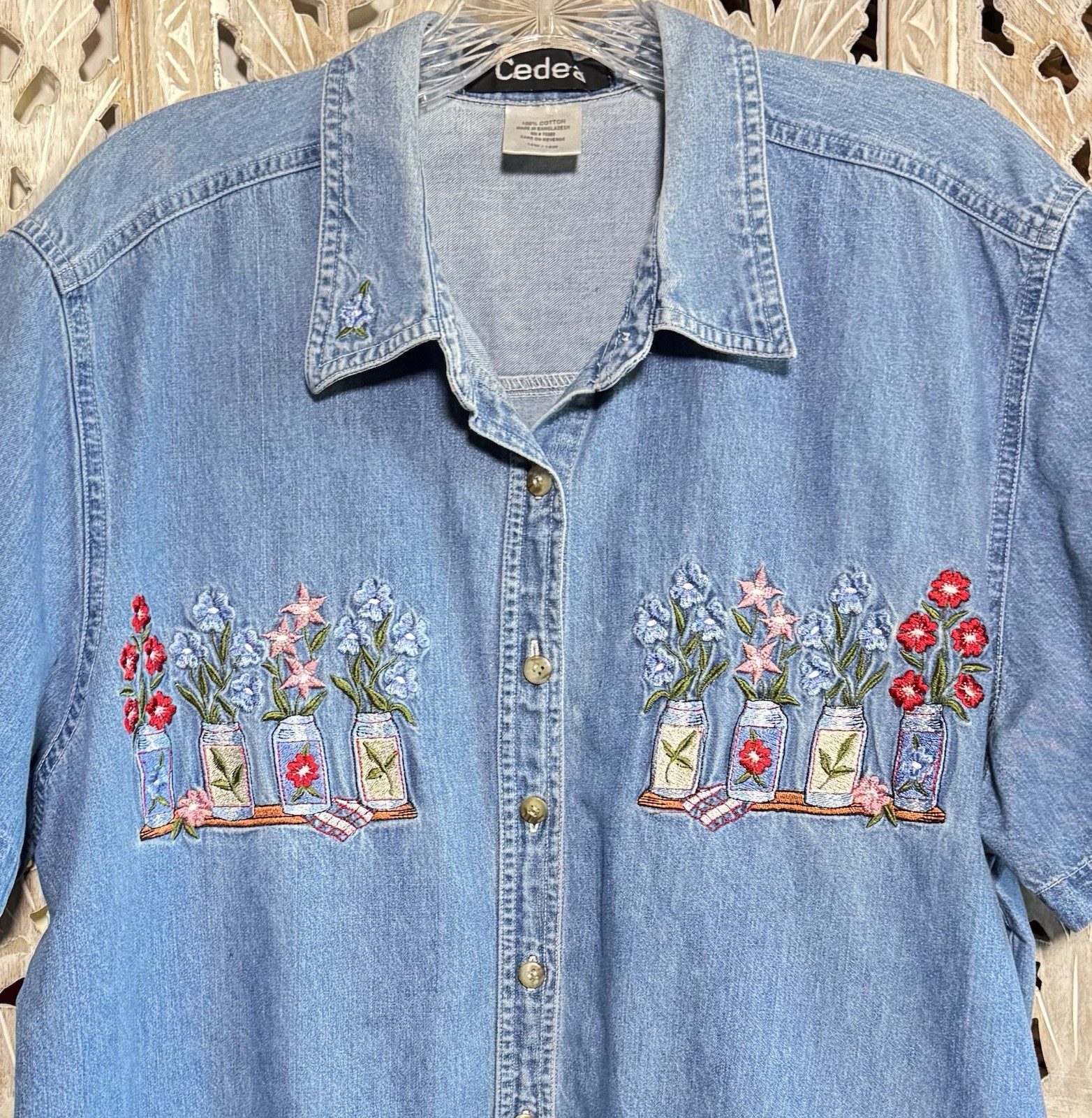 Vintage Women’s SZ 14/16 Embroidered Flowers Vase Cotton Denim Button Shirt