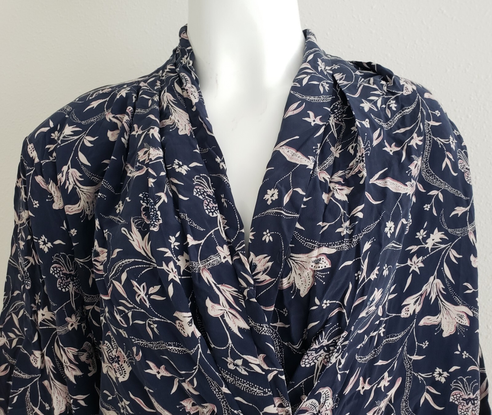 Silkland Vintage Size 10 Crossover Silk Blouse Blue White Floral Long Sleeve NWT