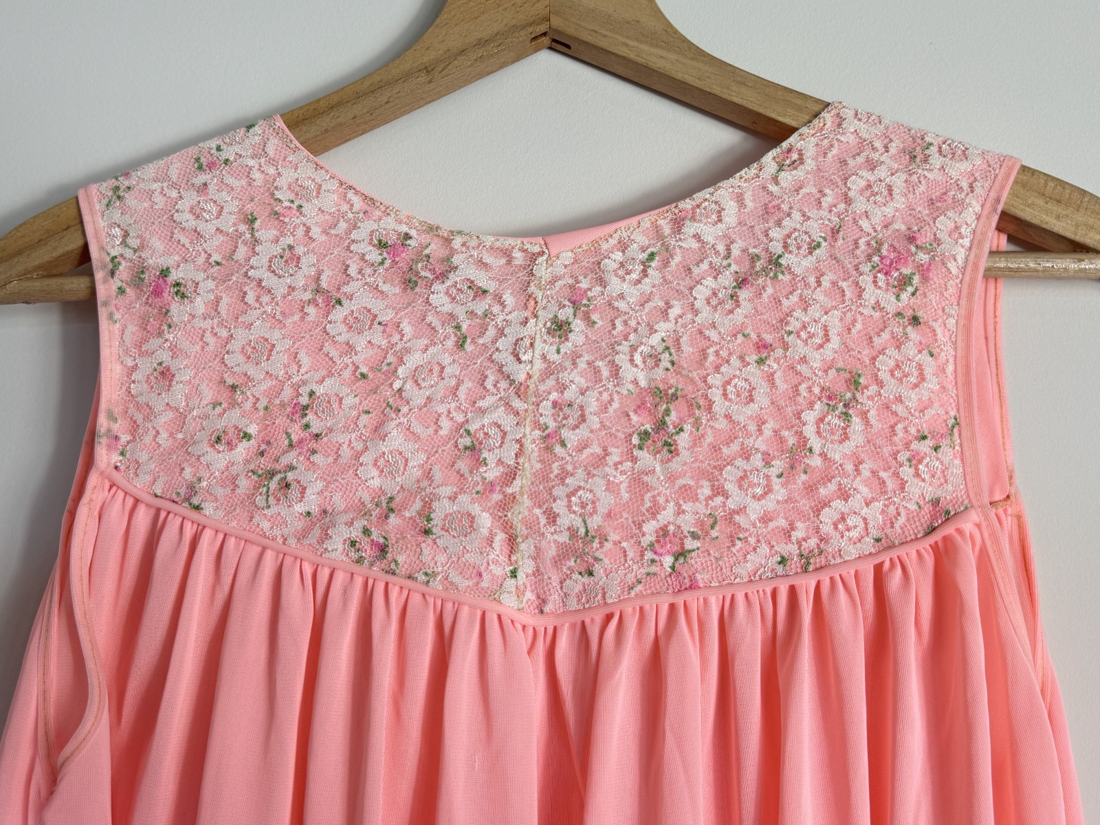 Vintage 60s/70s Pink Floral Lace Size Large Nightgown – Read Description