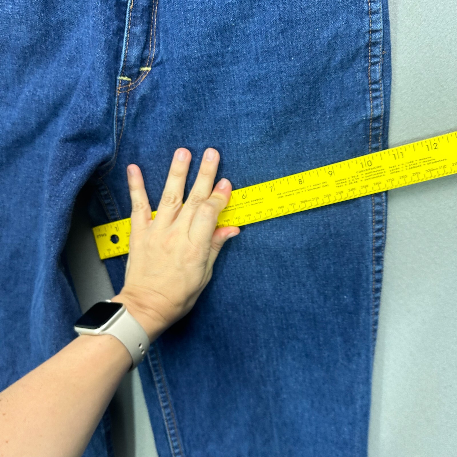 Vintage 70s Jeans Denim Womens 24″ Waist High Rise Straight Embroidered Pockets