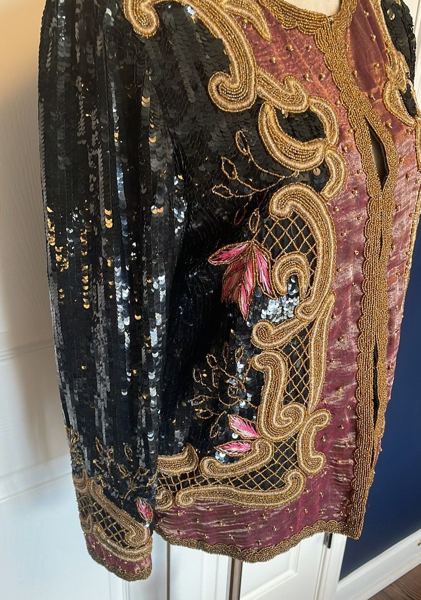 Vintage STUNNING Heavily Sequined Beaded Embroidered Silk Jacket