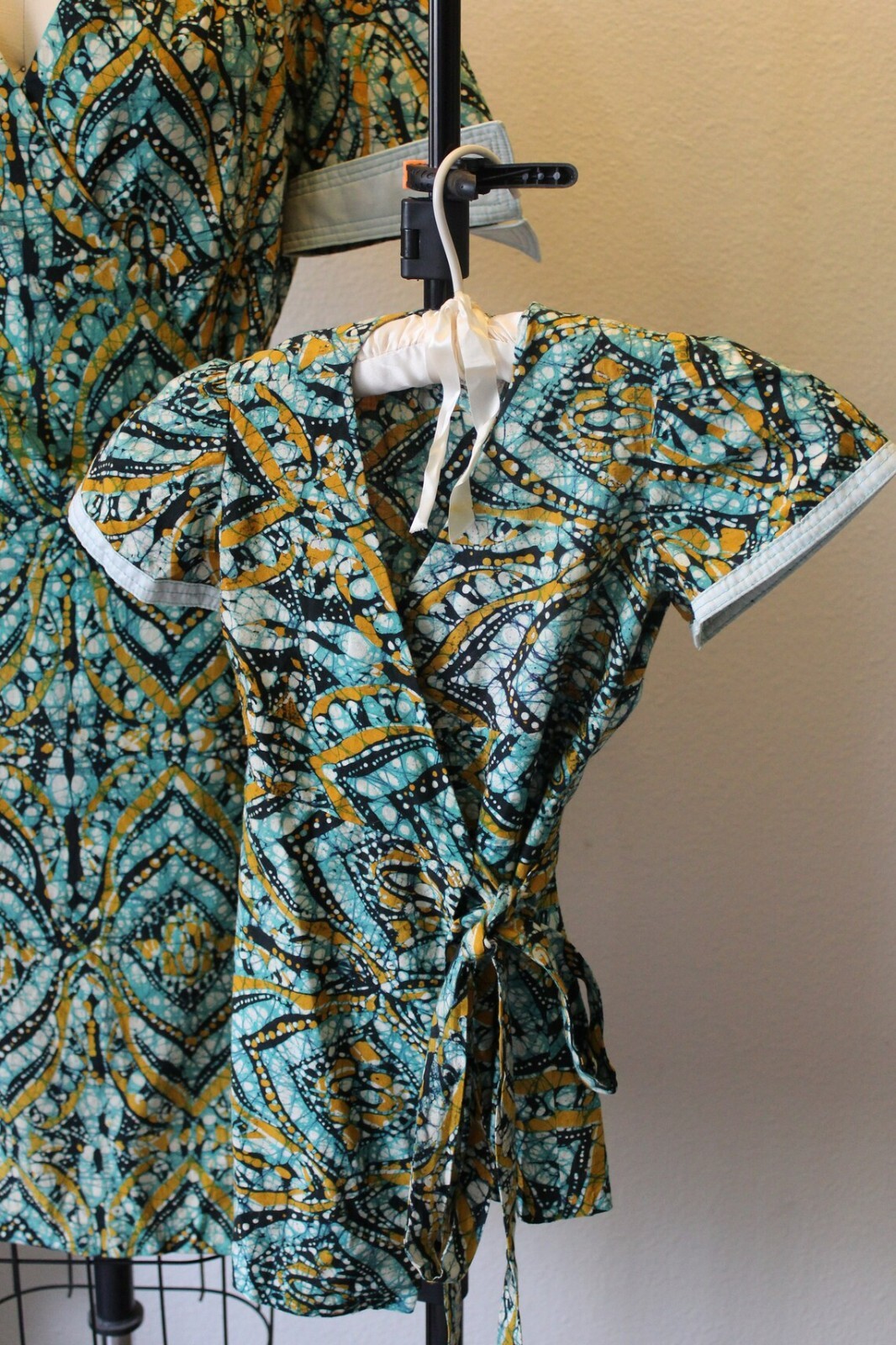 VTG 40s 50s NOS Mother and daughter Matching Set Wrap Around Cotton Day Dresses