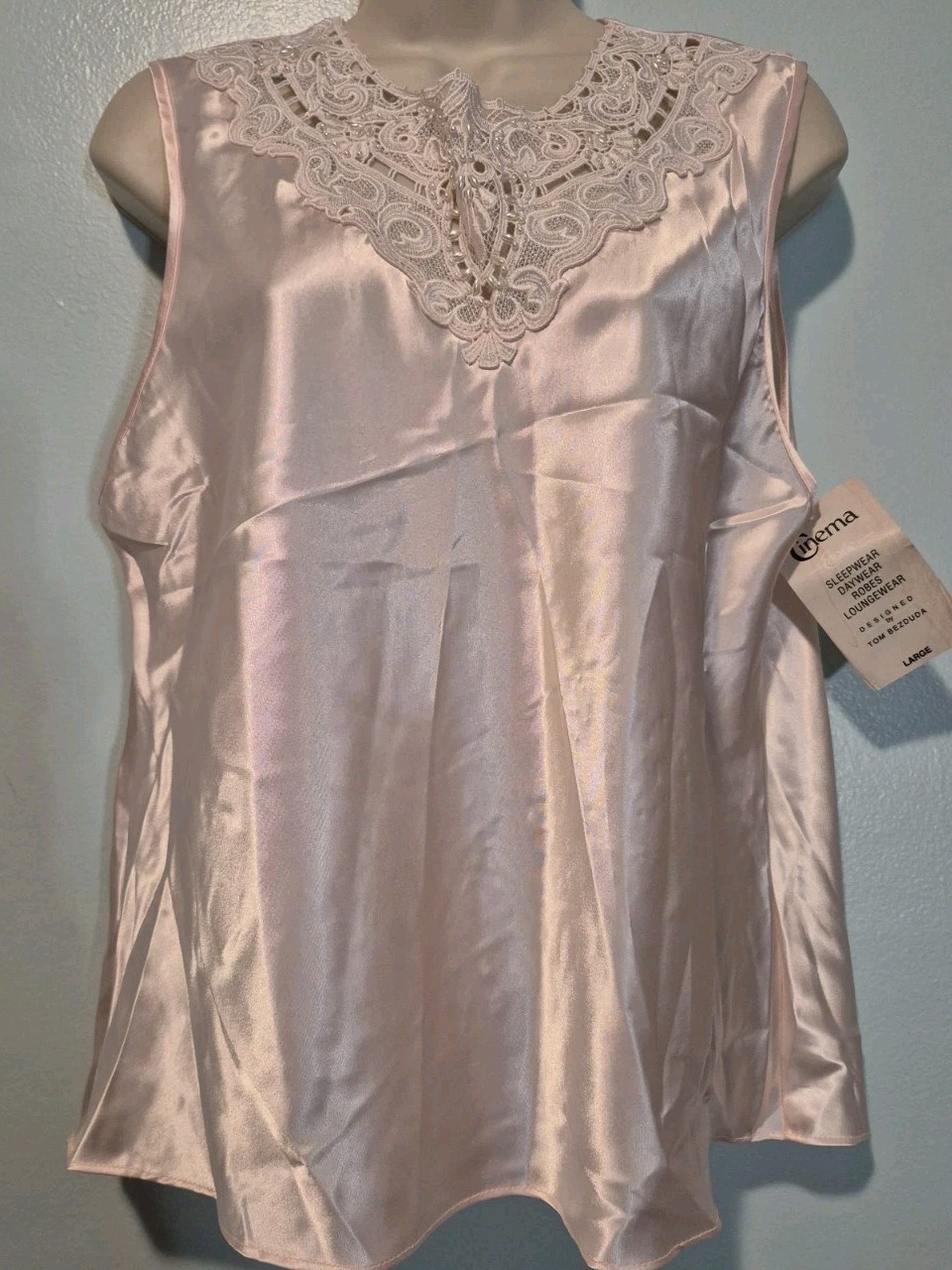 NWT Vintage Cinema Etoile Light Pink Lace Neck Top Women’s Sz L Classic Trandy