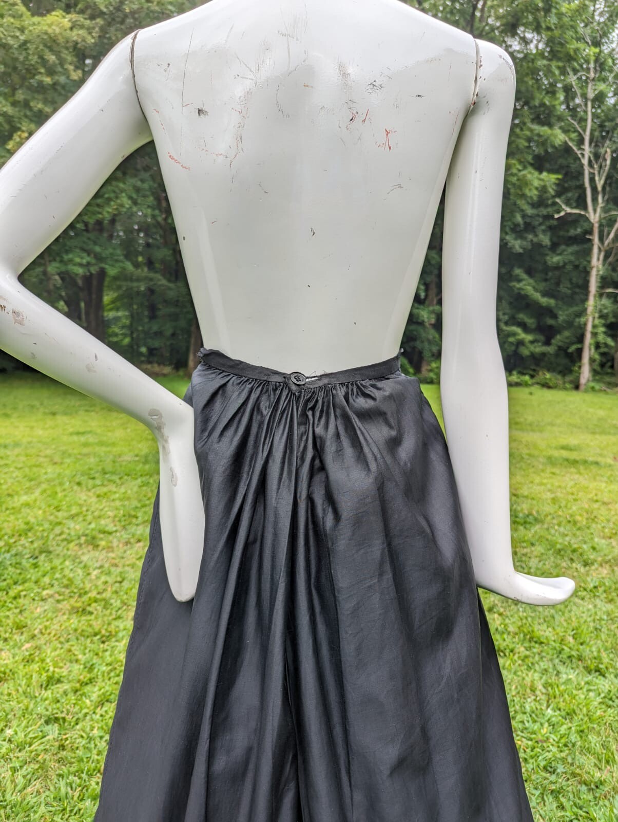 VICTORIAN BLACK POLISHED COTTON PETTICOAT SKIRT W FLOUNCED BOTTOM RUFFLE & LABEL