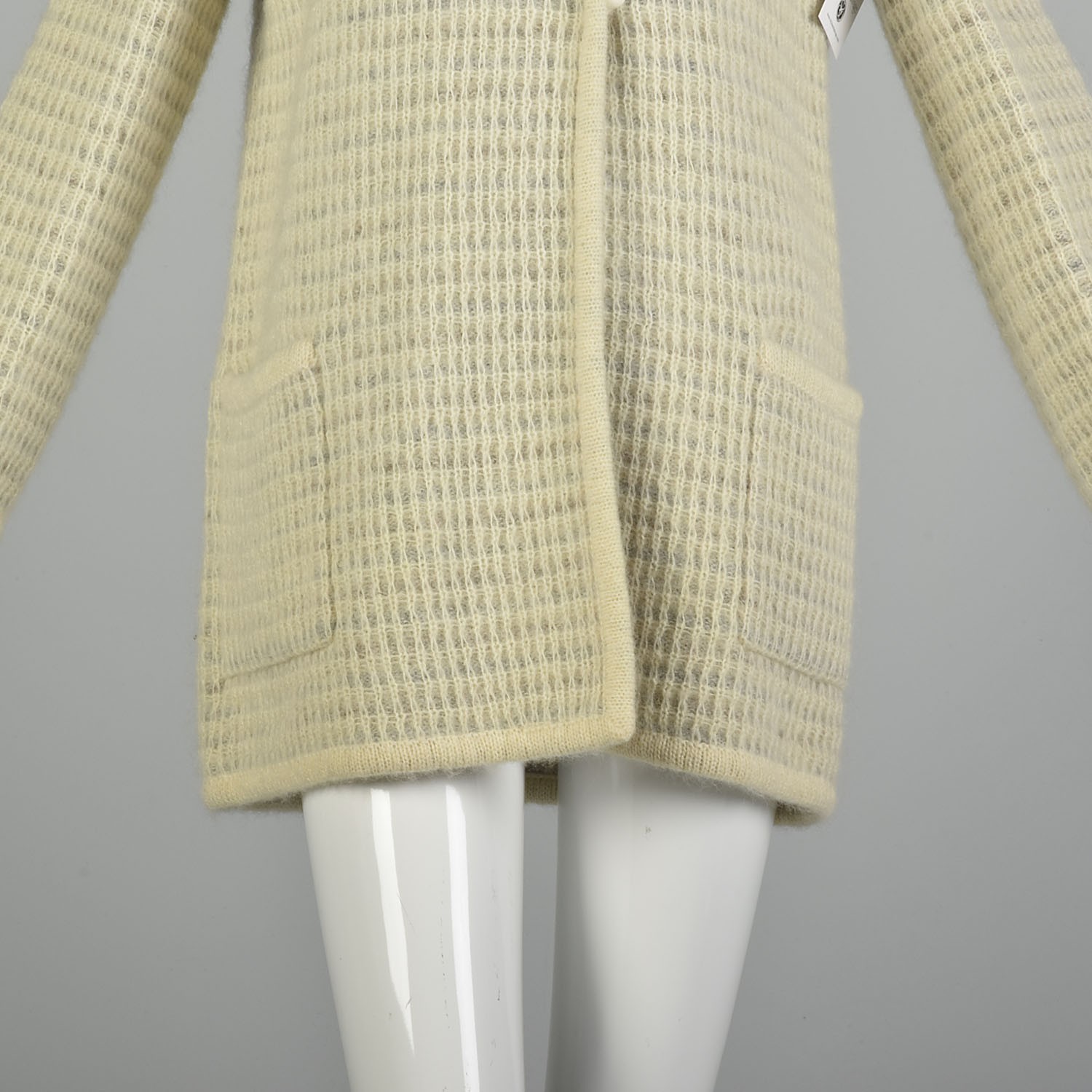 Medium 1980s Knit Cardigan Heavy Winter Sweater Jacket Asymmetric Coatigan VTG