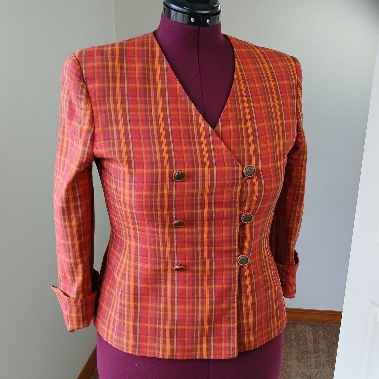 Jones Wear Petite VTG Plaid Orange Red Blazer size 8P professional office attire