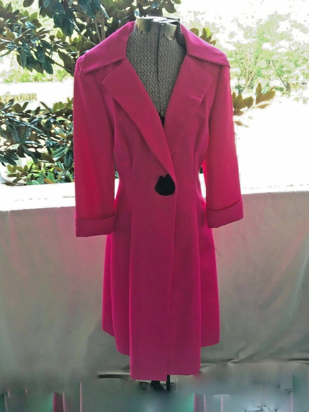 Kay Unger Vintage 4 Hot Pink Duster Coat Flower Closure 3/4 Sleeve Perfect Cond