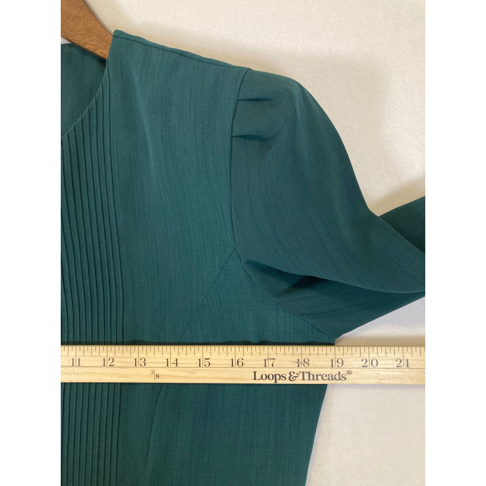 Vintage Leslie Fay Women 6P Green Pleated Skirt Jacket Two Piece Suit Set R223