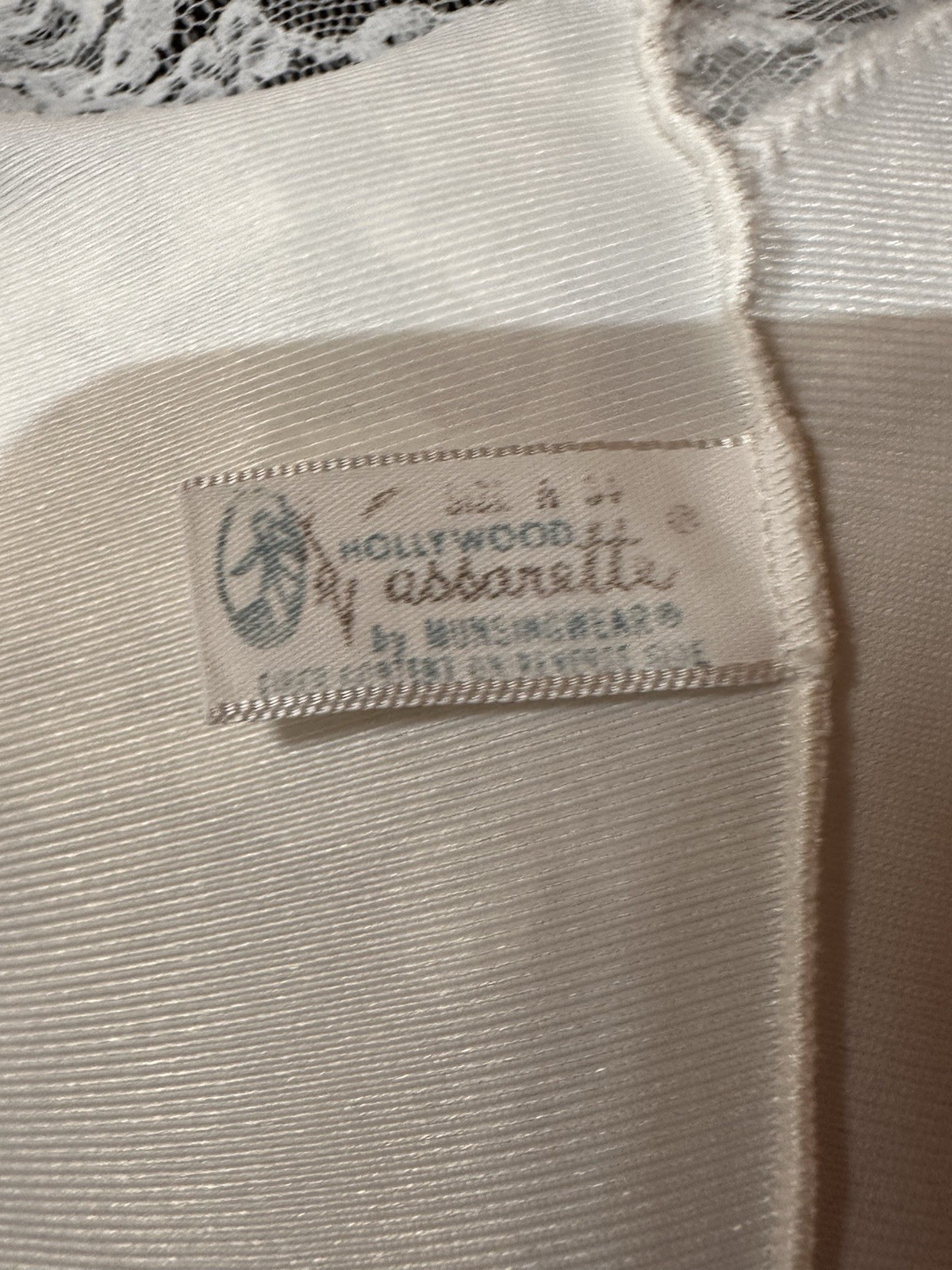 Vintage Hollywood Vassarette White Full Slip Size 34 Lace Nylon Bridal Coquette