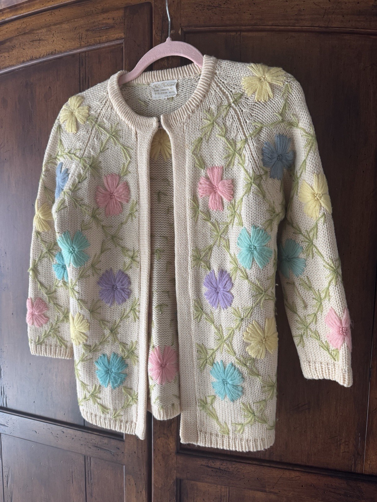 Vintage Cream Pastel Floral Hand Embroidered Virgin Wool Cardigan Sweater Small