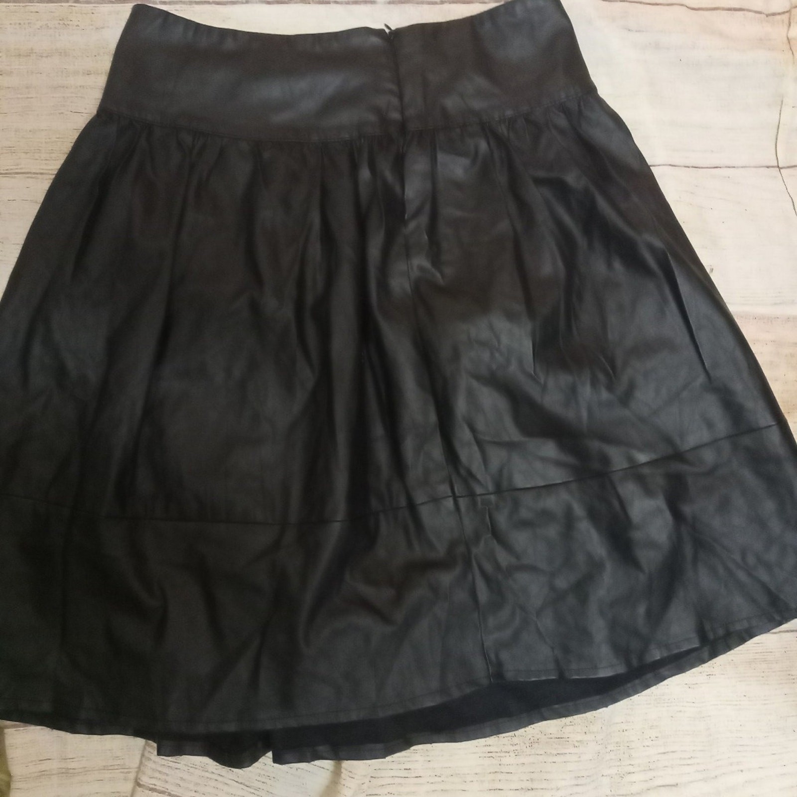 French Connections Pleather skirt size 8 NWT