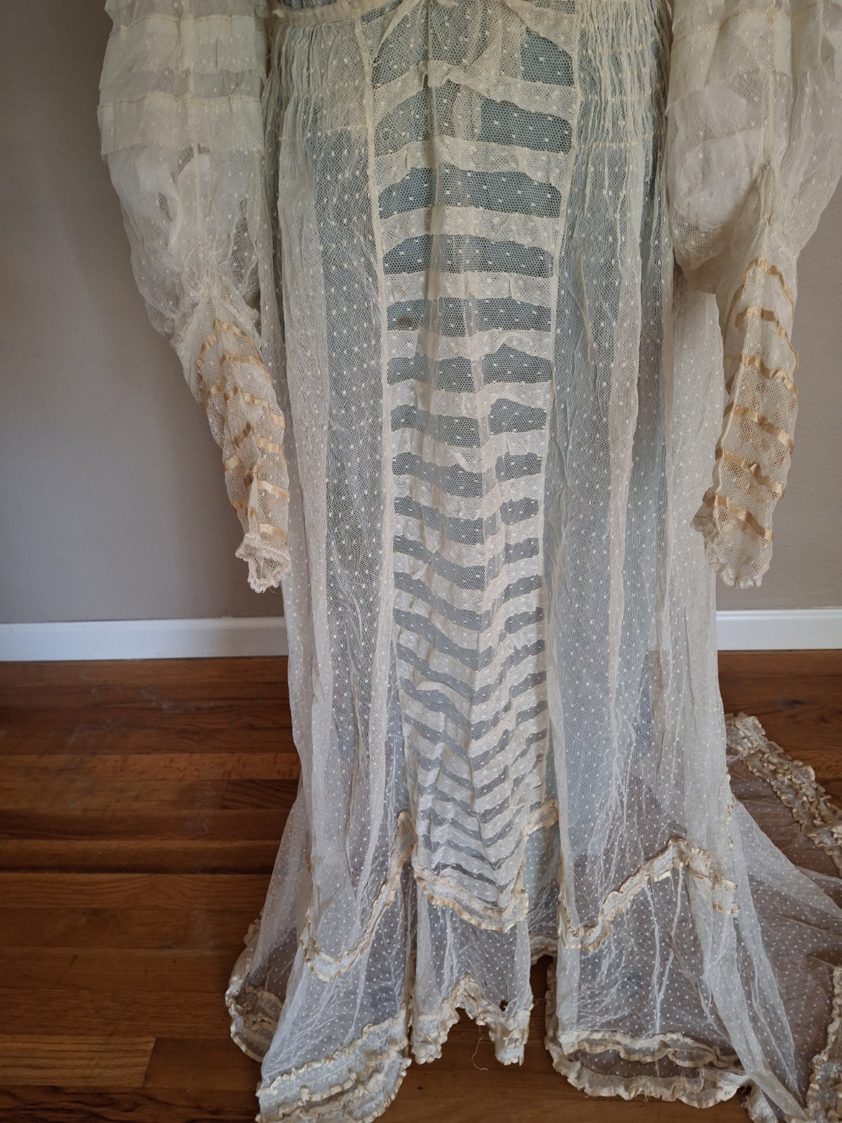 Vintage 1900 Charming Swiss Dotted/Ribbon Trim Bodice & Skirt