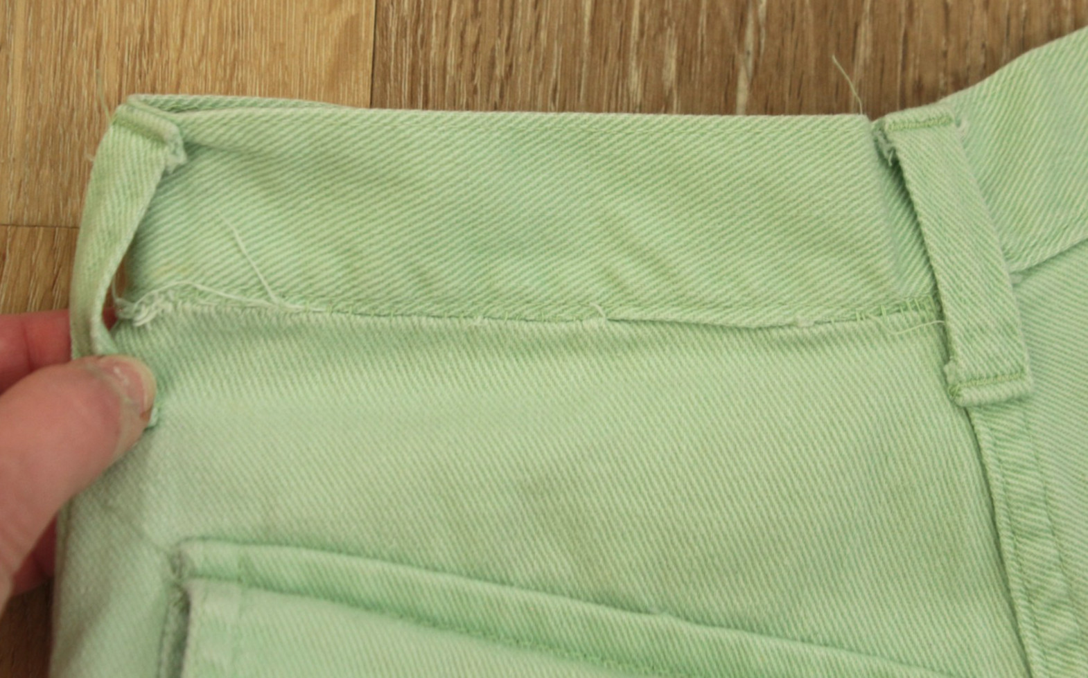 VTG Women’s 70s Mint Green Super Flare Bellbottoms Jeans XS / Sz 25″ 1970s