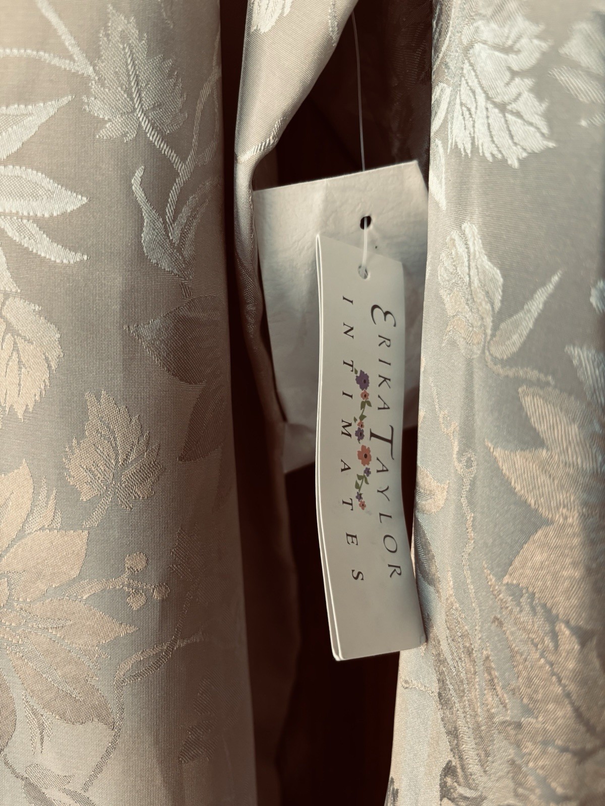 VINTAGE ERIKA TAYLOR INTIMATES Gold Long Sleeve Floral Print Night Shirt Size L