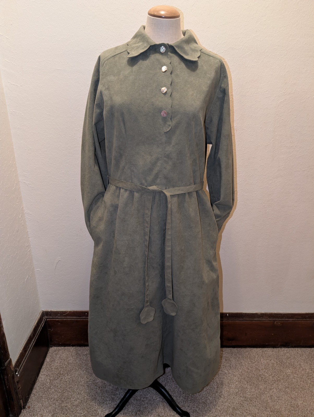 1970’s Joan Leslie By Kasper Ultrasuede Green Dress With Belt Women’s Large