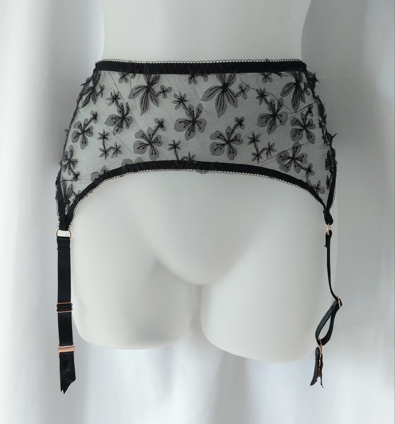 PIN-UP SHEER BLACK FLORAL 1990s Vintage SUSPENDER GARTER BELT 36 – 39 inch waist