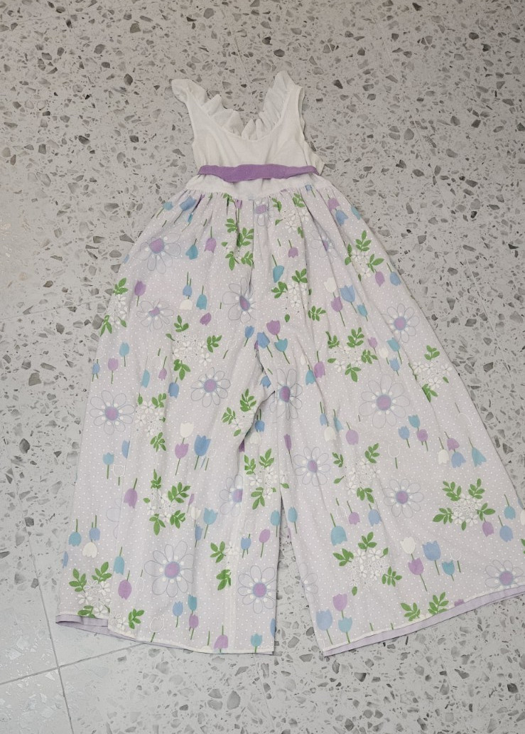 VTG 70s Wide Leg Floral Jumpsuit White Ruffle Top Purple Accent Boho Palazzos XS